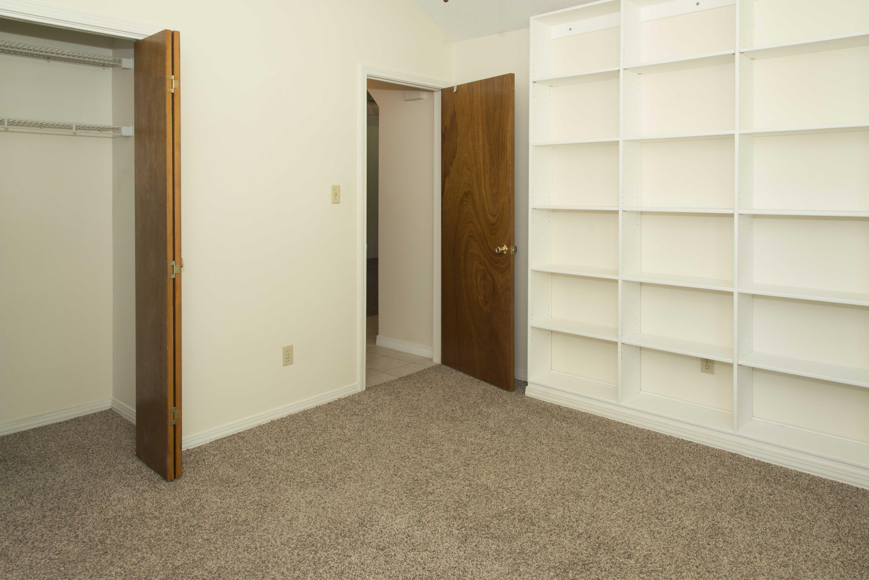 COLINA DEL ORO - Residential Lease