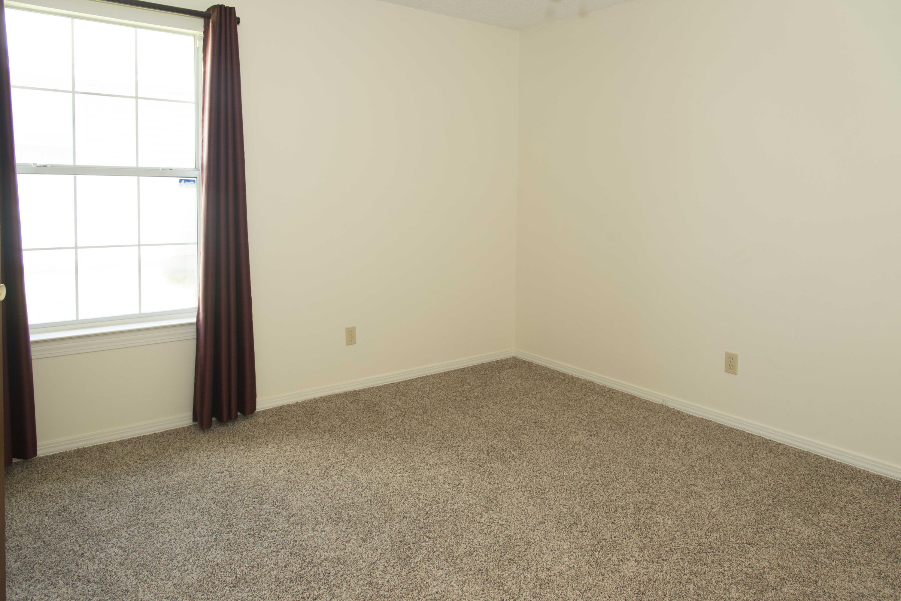 COLINA DEL ORO - Residential Lease