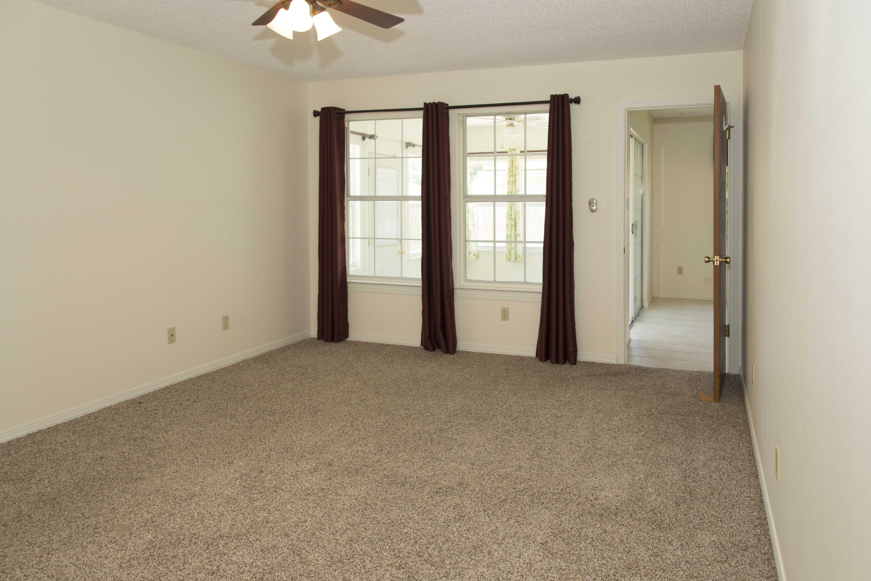 COLINA DEL ORO - Residential Lease