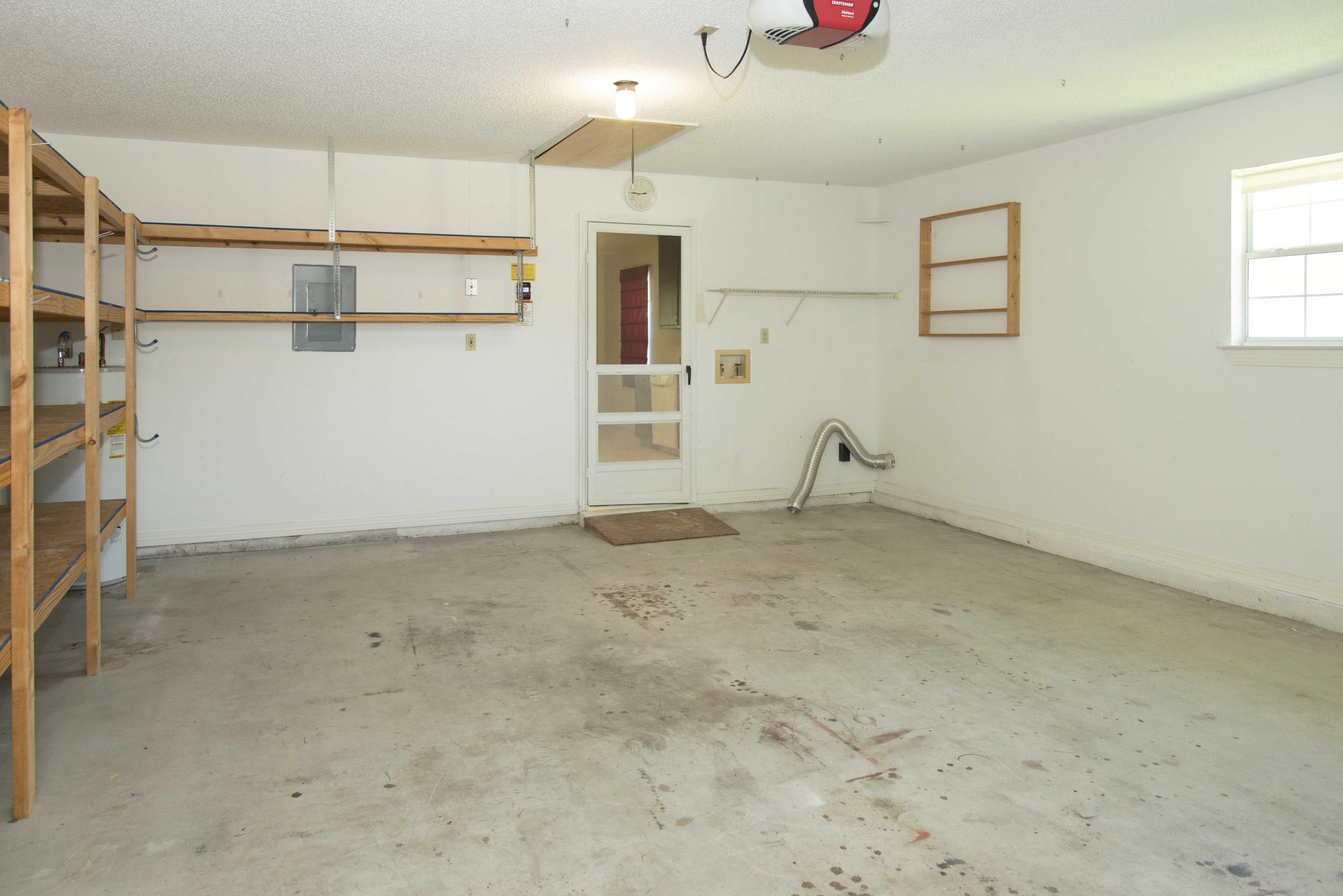 COLINA DEL ORO - Residential Lease