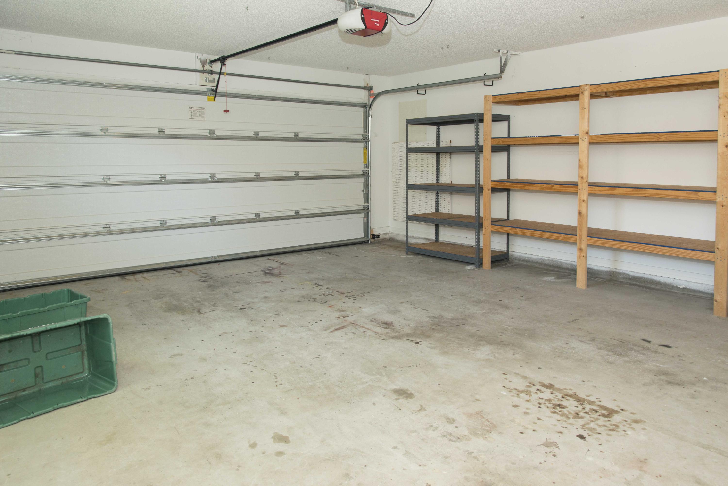 COLINA DEL ORO - Residential Lease