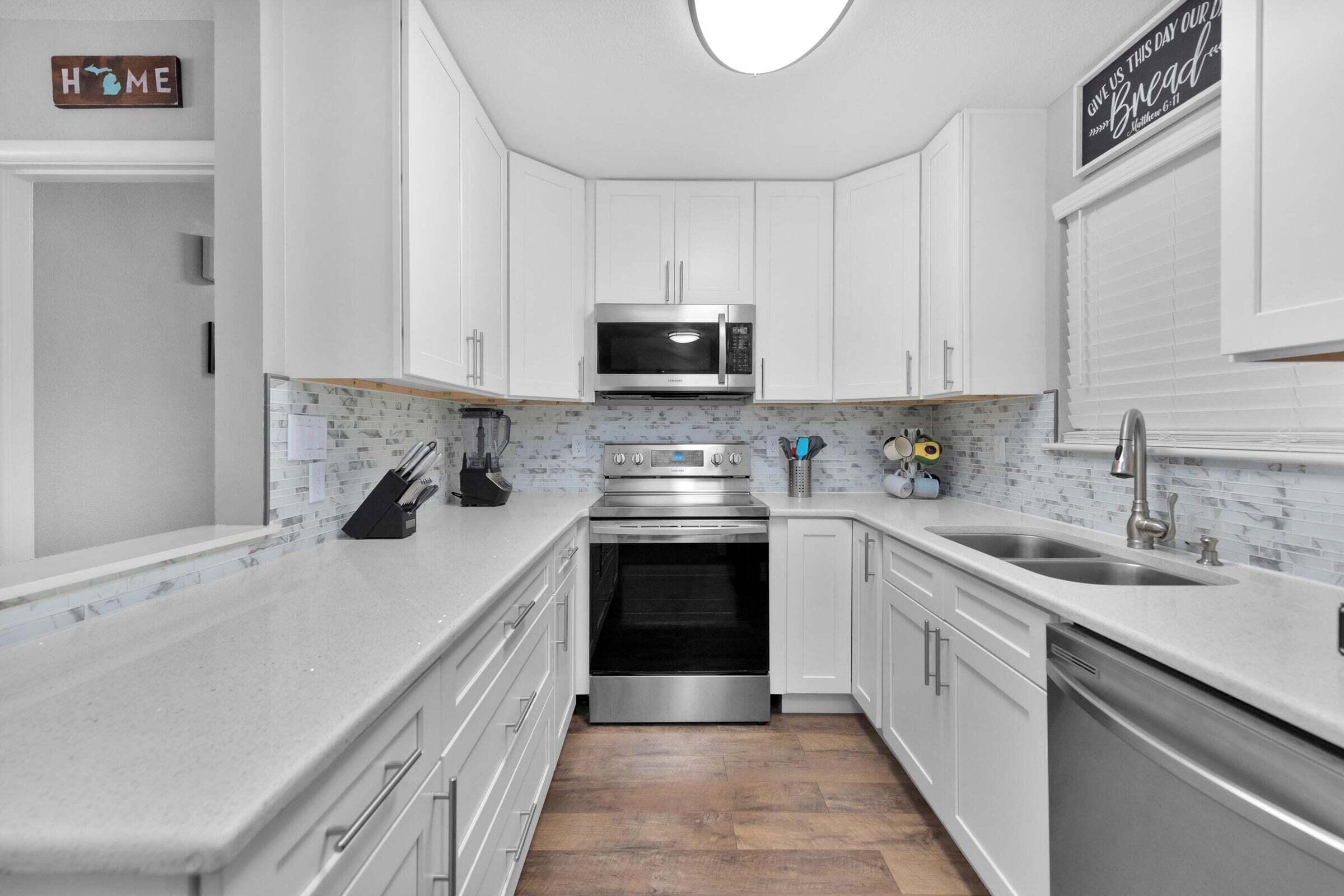 GARNIERS ADDS 1-7 (242208.00) - Residential Lease