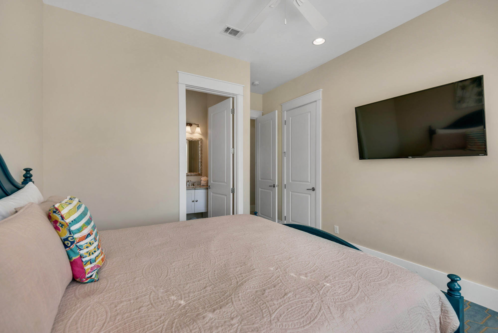 FRANGISTA BEACH 1ST ADDN - Residential