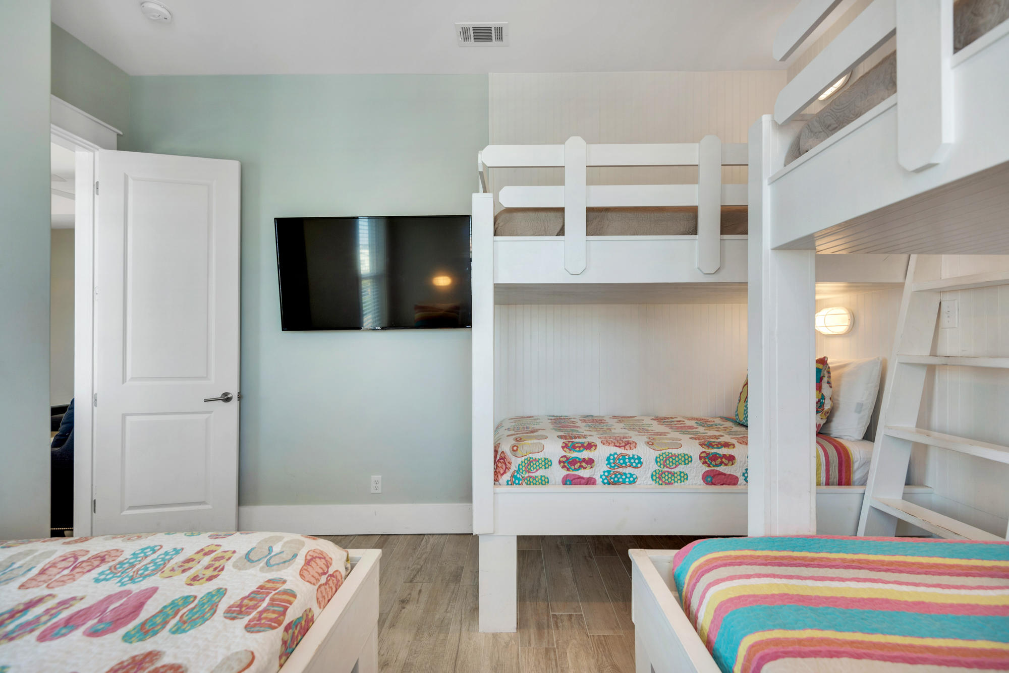 FRANGISTA BEACH 1ST ADDN - Residential