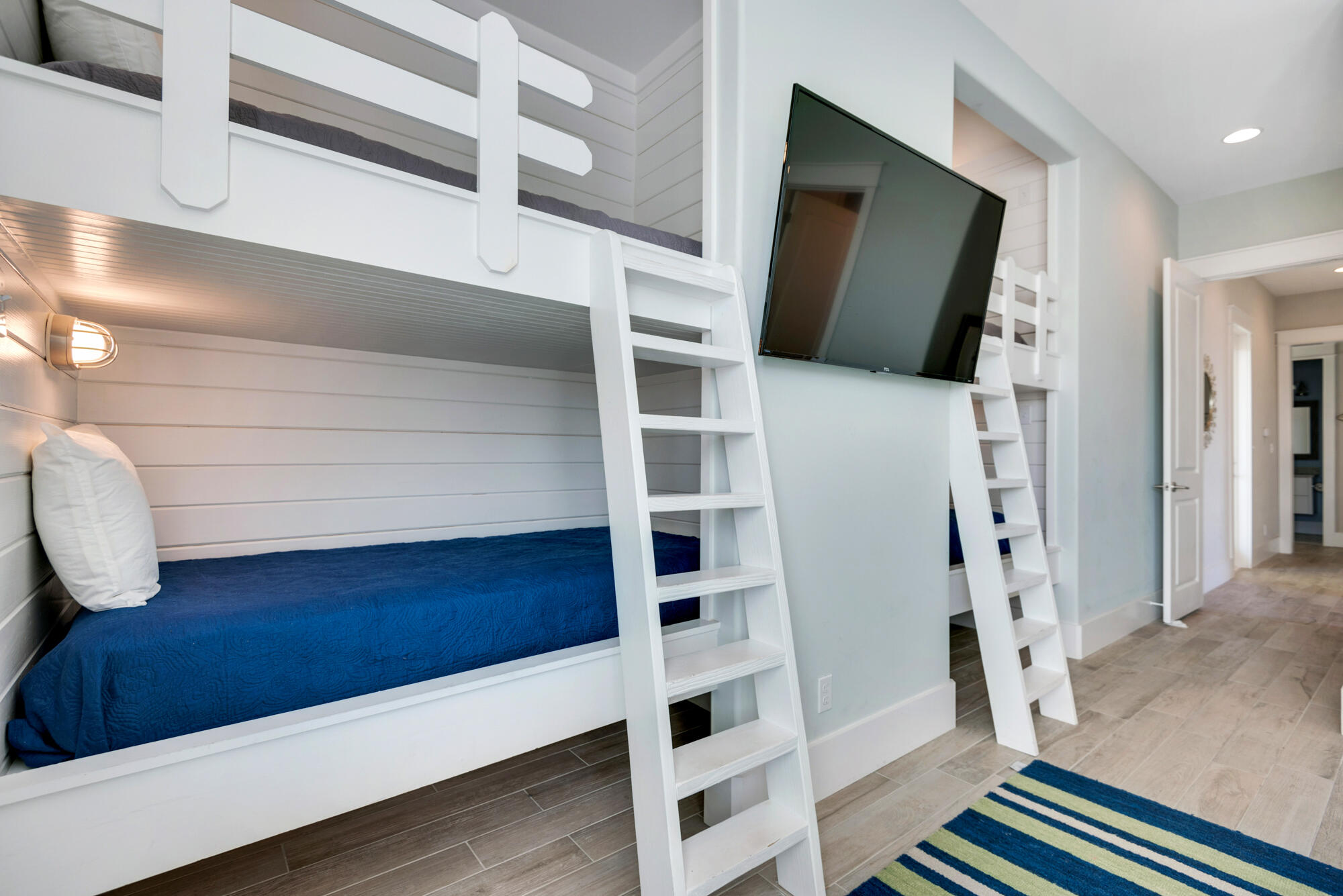 FRANGISTA BEACH 1ST ADDN - Residential