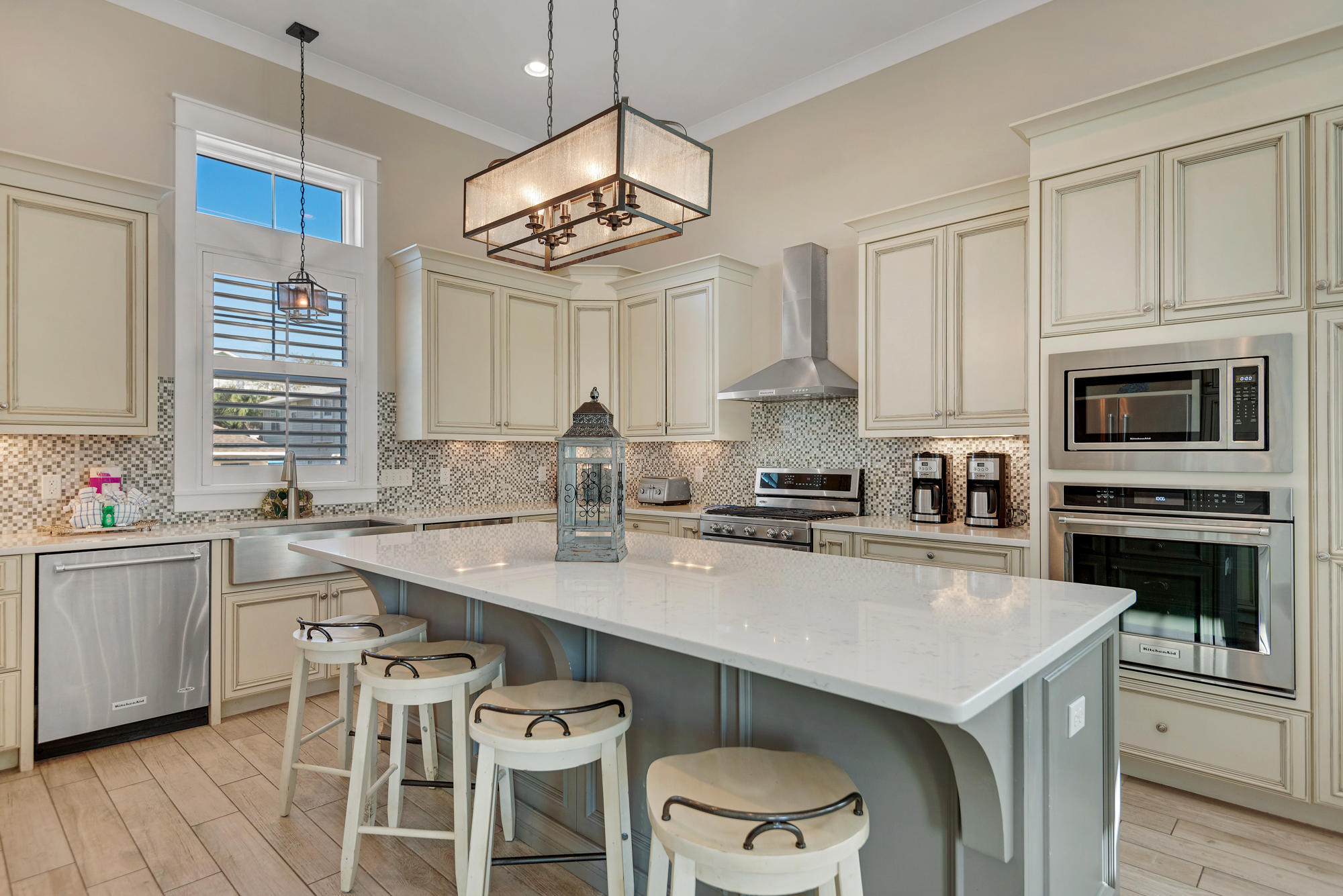 FRANGISTA BEACH 1ST ADDN - Residential