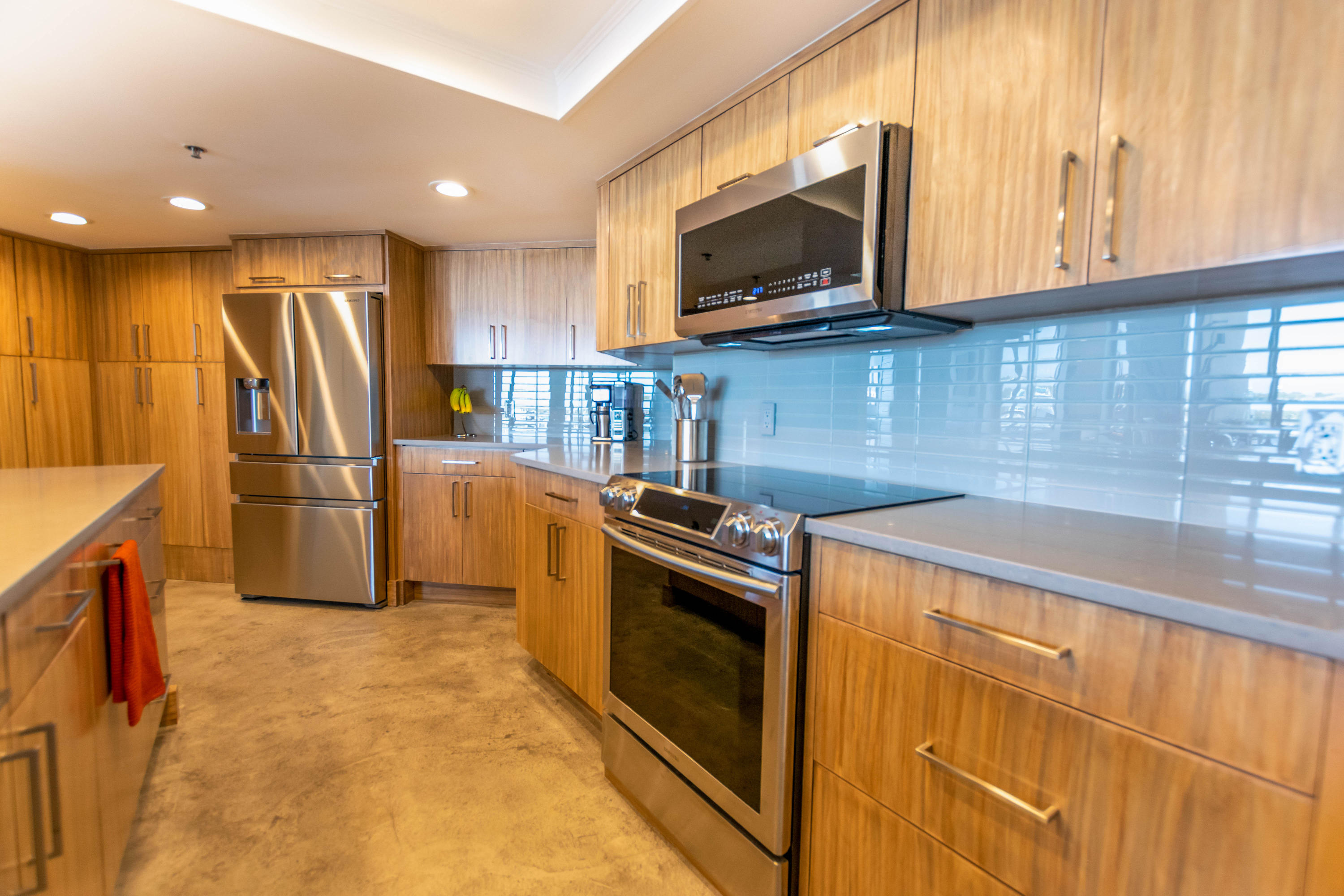 EAST PASS TOWERS CONDO - Residential