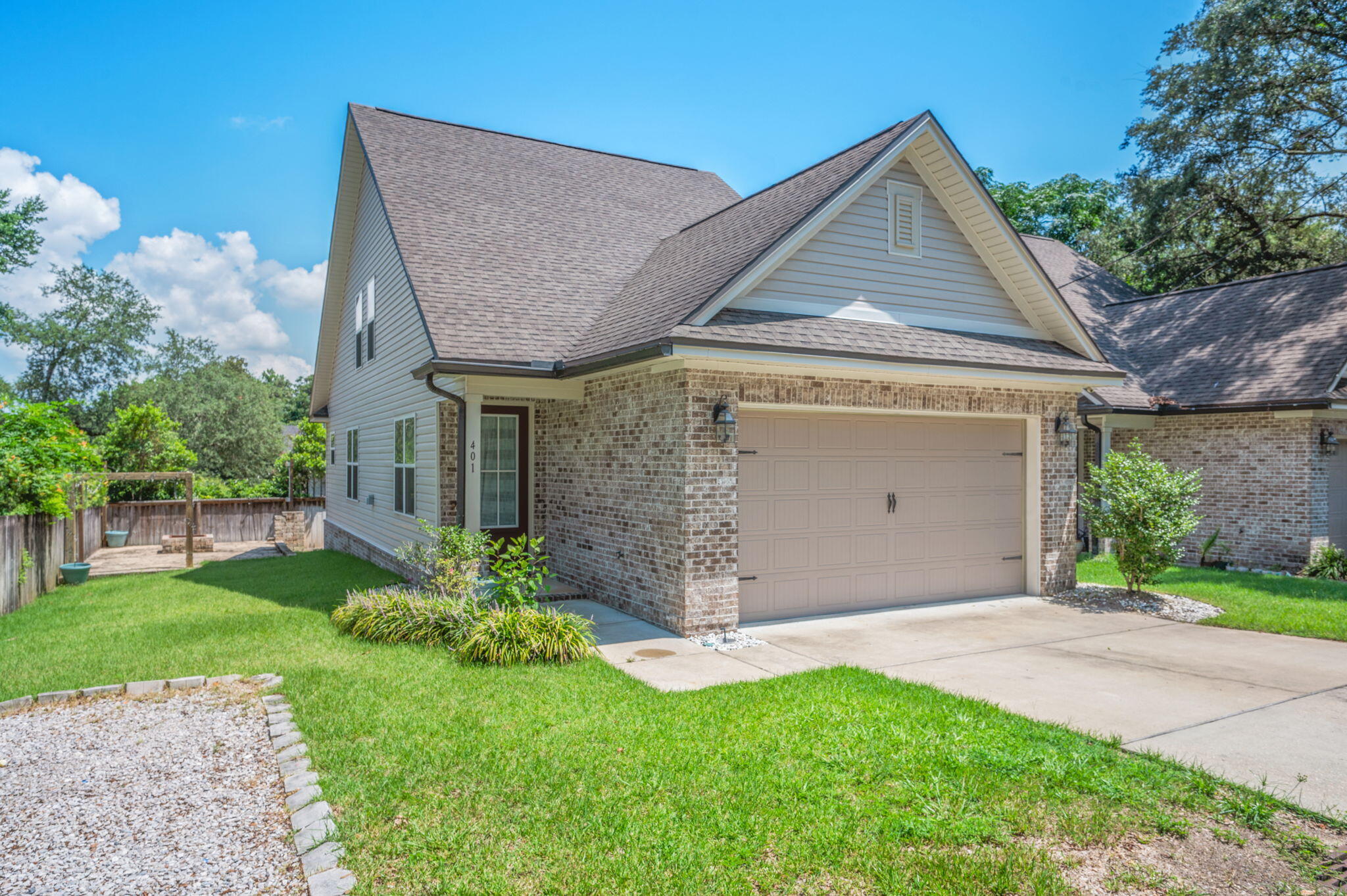 CAROL ANNE MANOR - Residential Lease