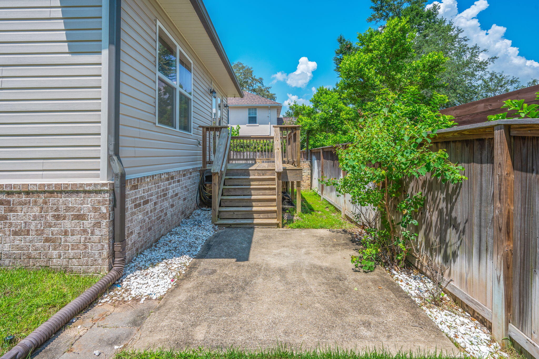 CAROL ANNE MANOR - Residential Lease