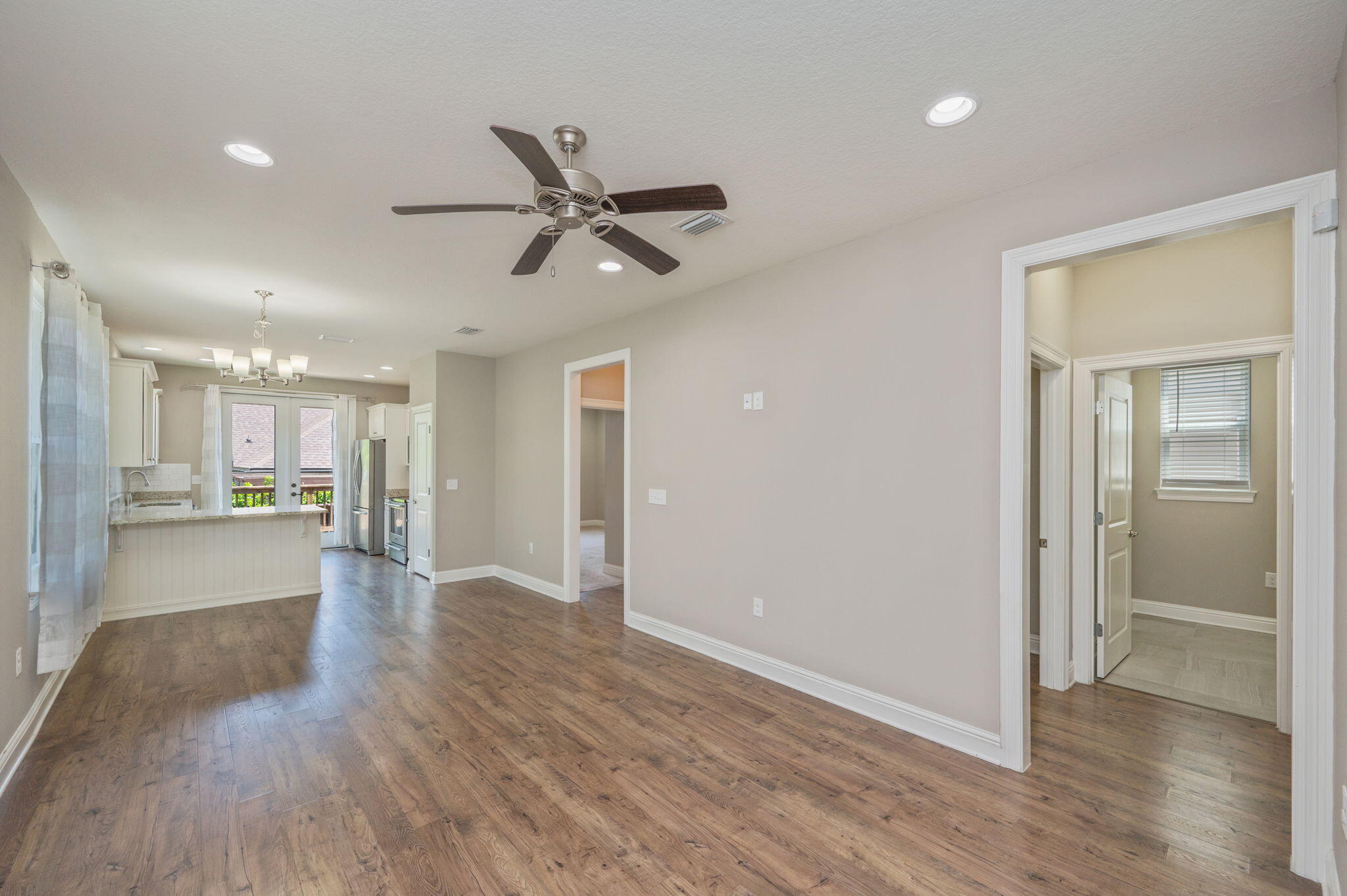 CAROL ANNE MANOR - Residential Lease
