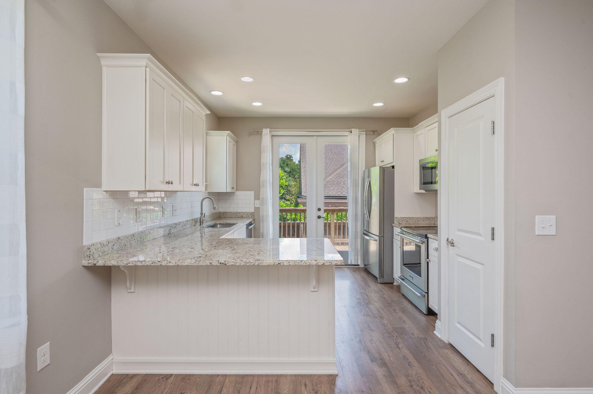 CAROL ANNE MANOR - Residential Lease