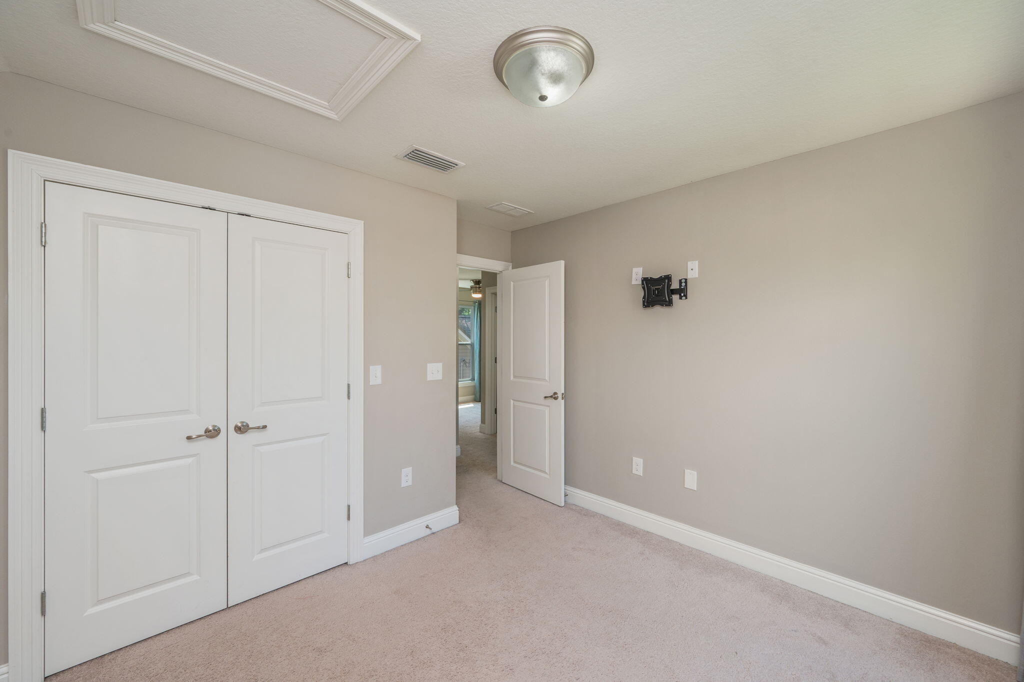 CAROL ANNE MANOR - Residential Lease