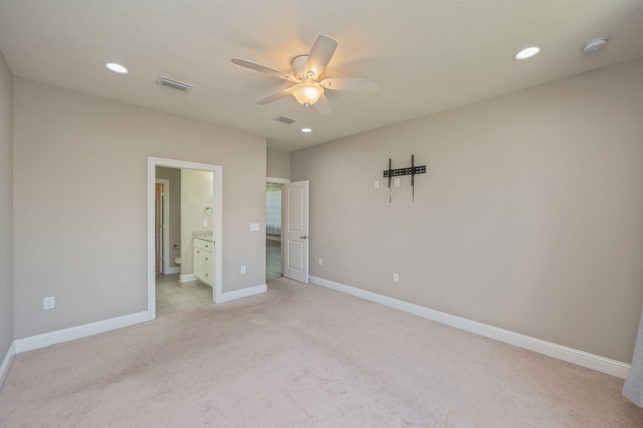 CAROL ANNE MANOR - Residential Lease