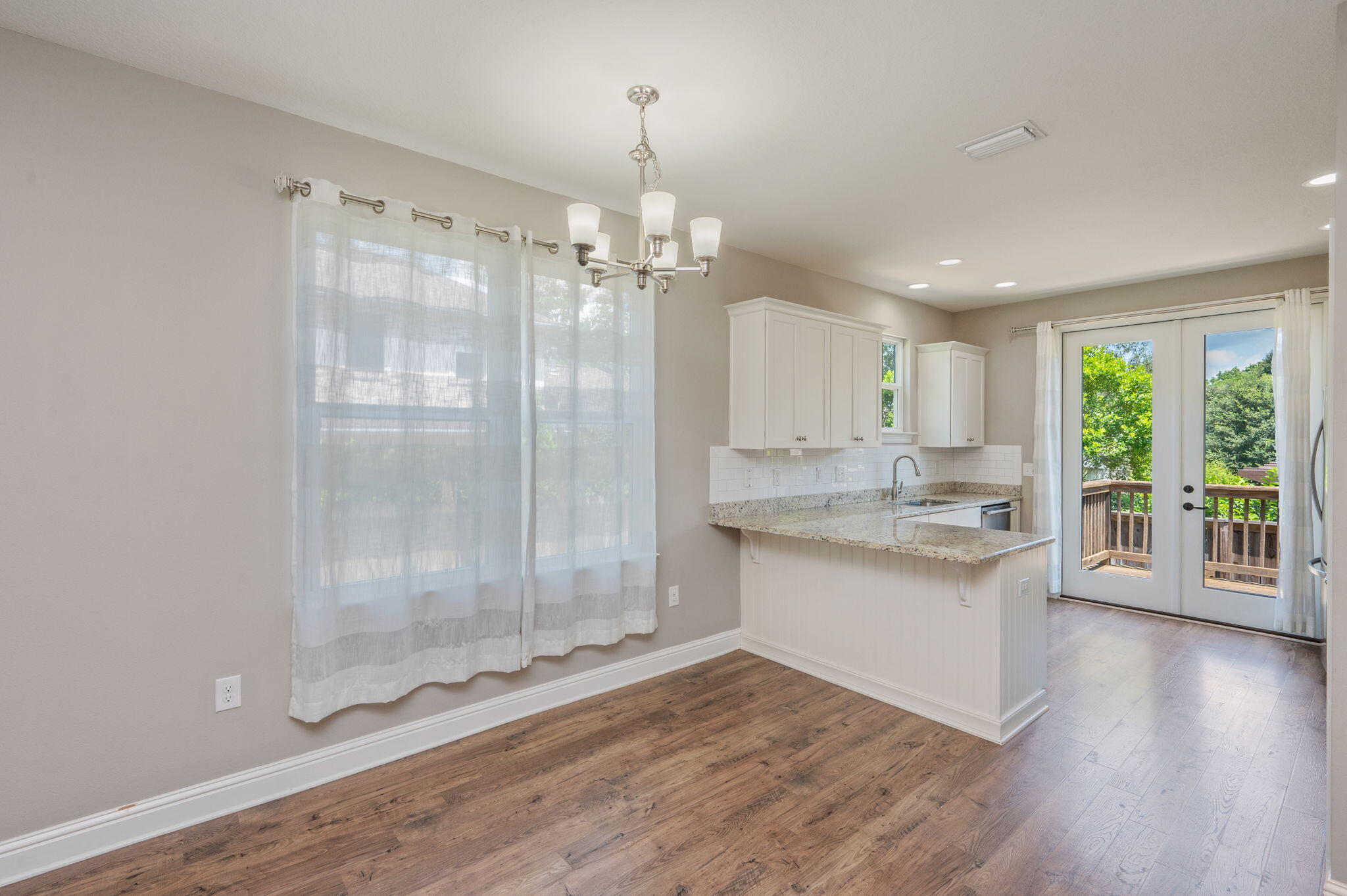 CAROL ANNE MANOR - Residential Lease