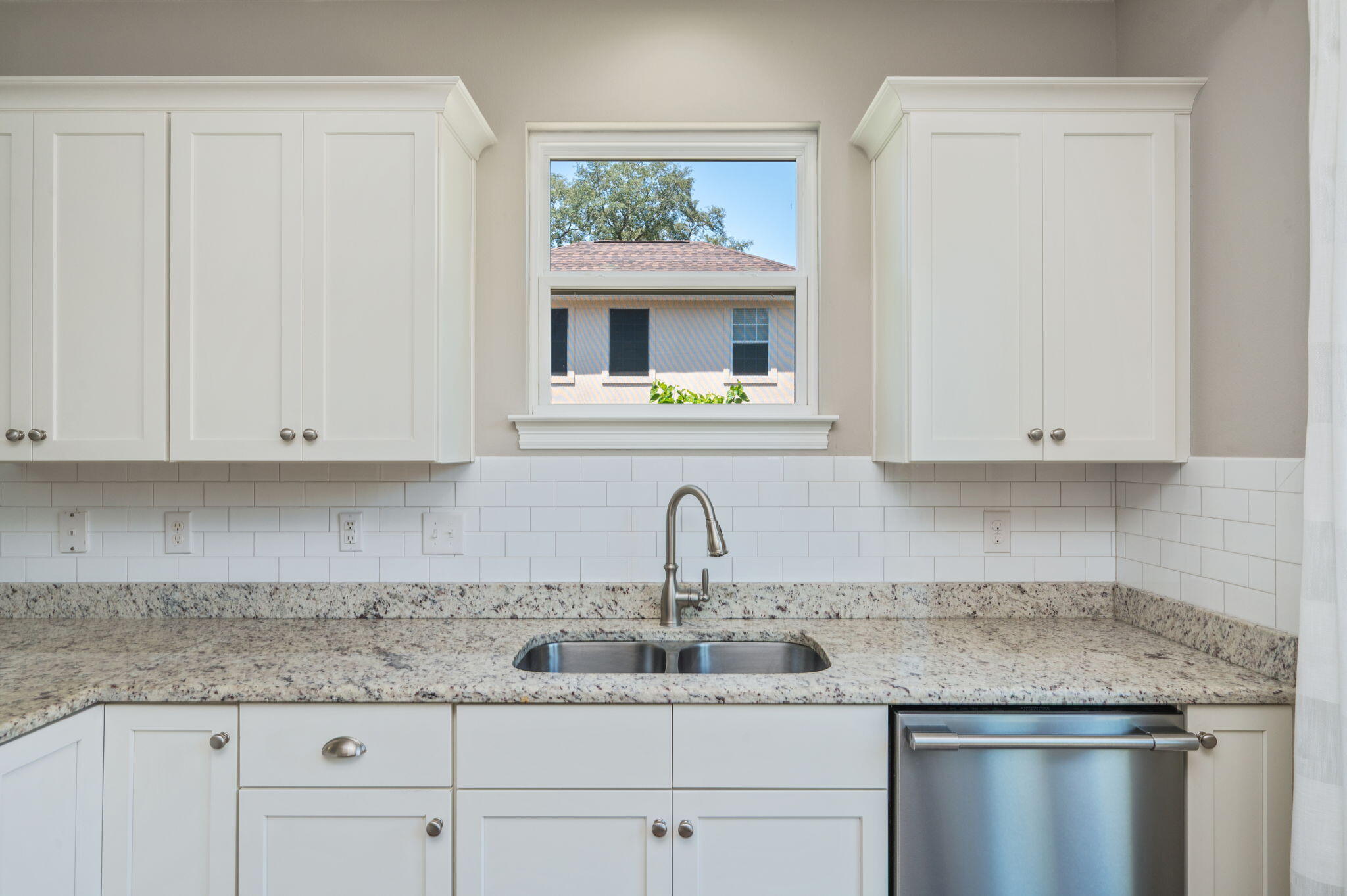CAROL ANNE MANOR - Residential Lease