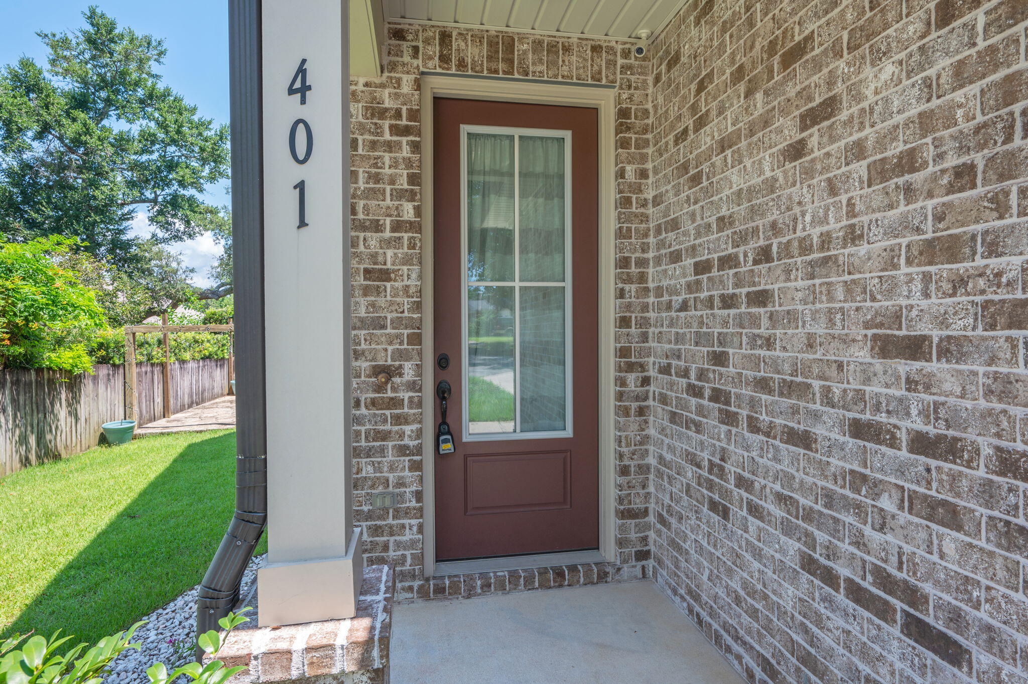 CAROL ANNE MANOR - Residential Lease