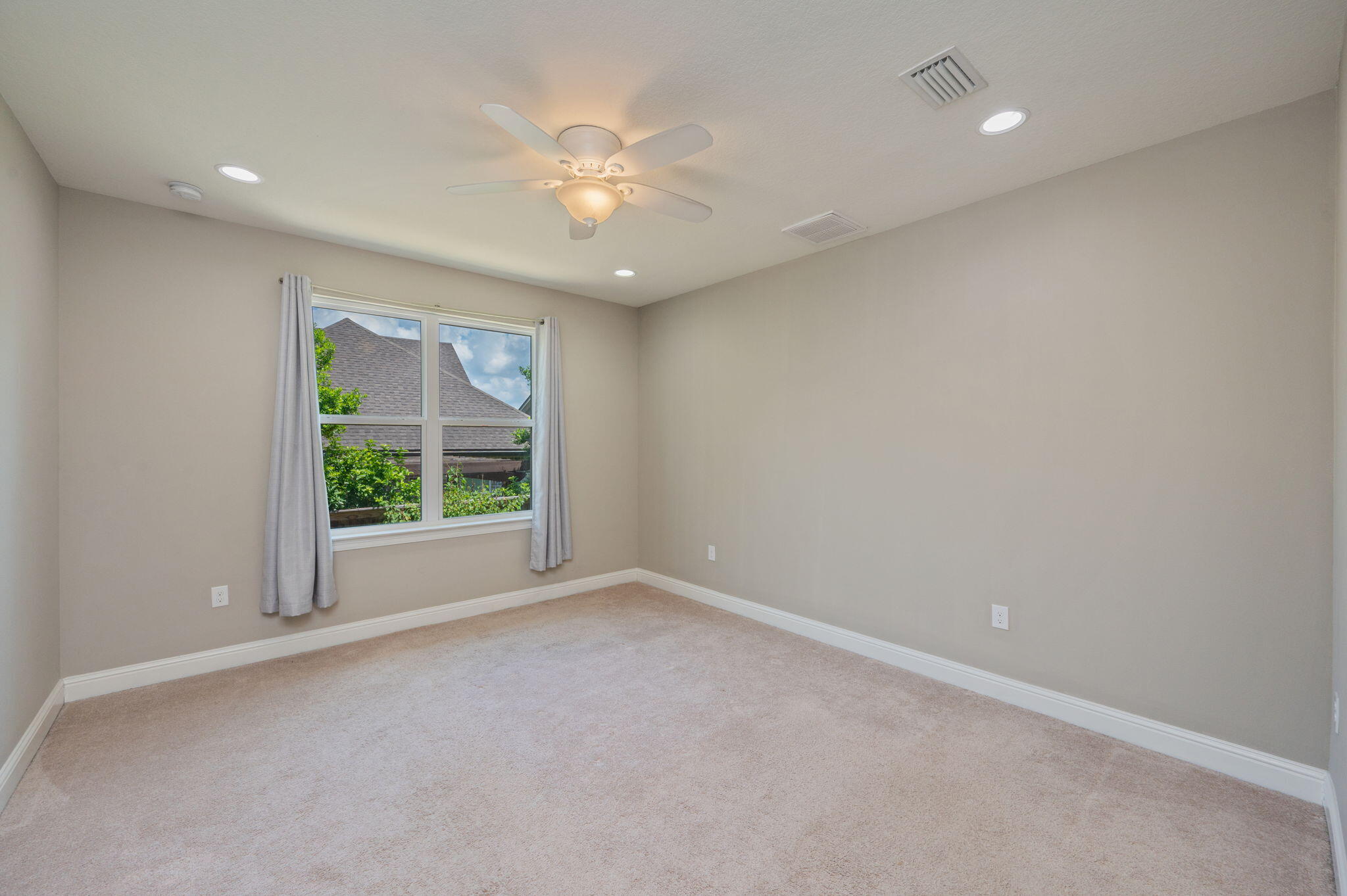 CAROL ANNE MANOR - Residential Lease