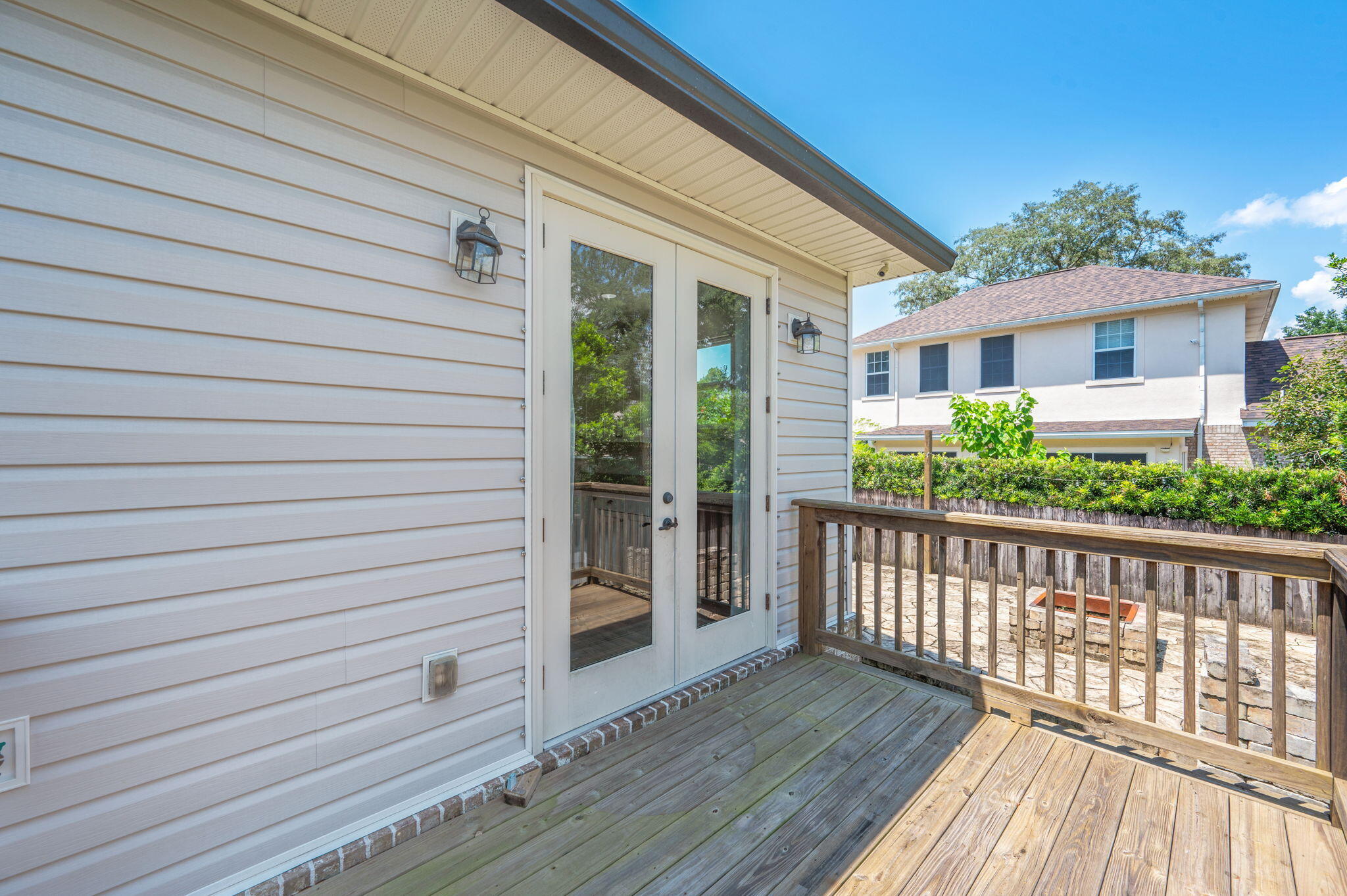 CAROL ANNE MANOR - Residential Lease