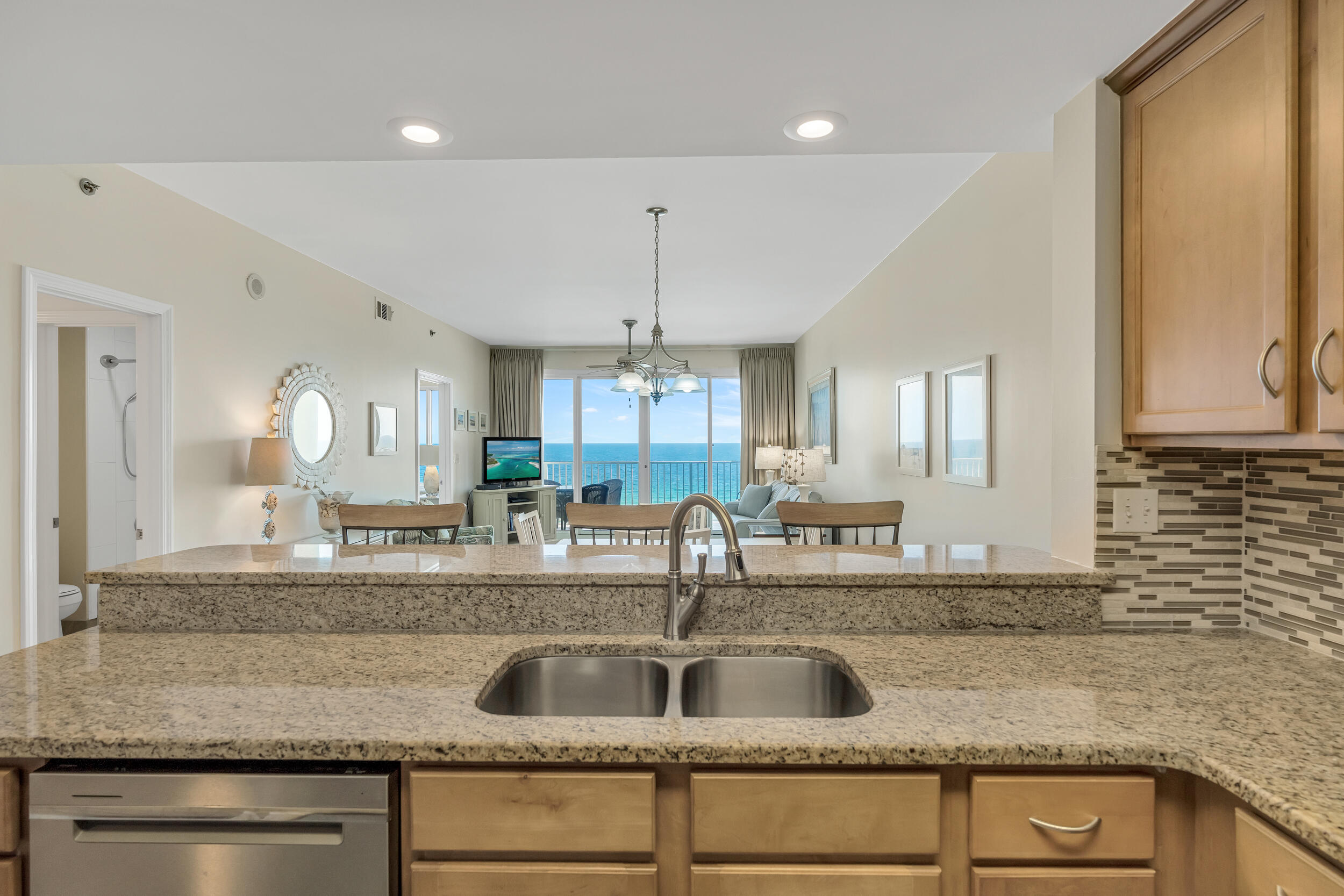 LEEWARD KEY - Residential