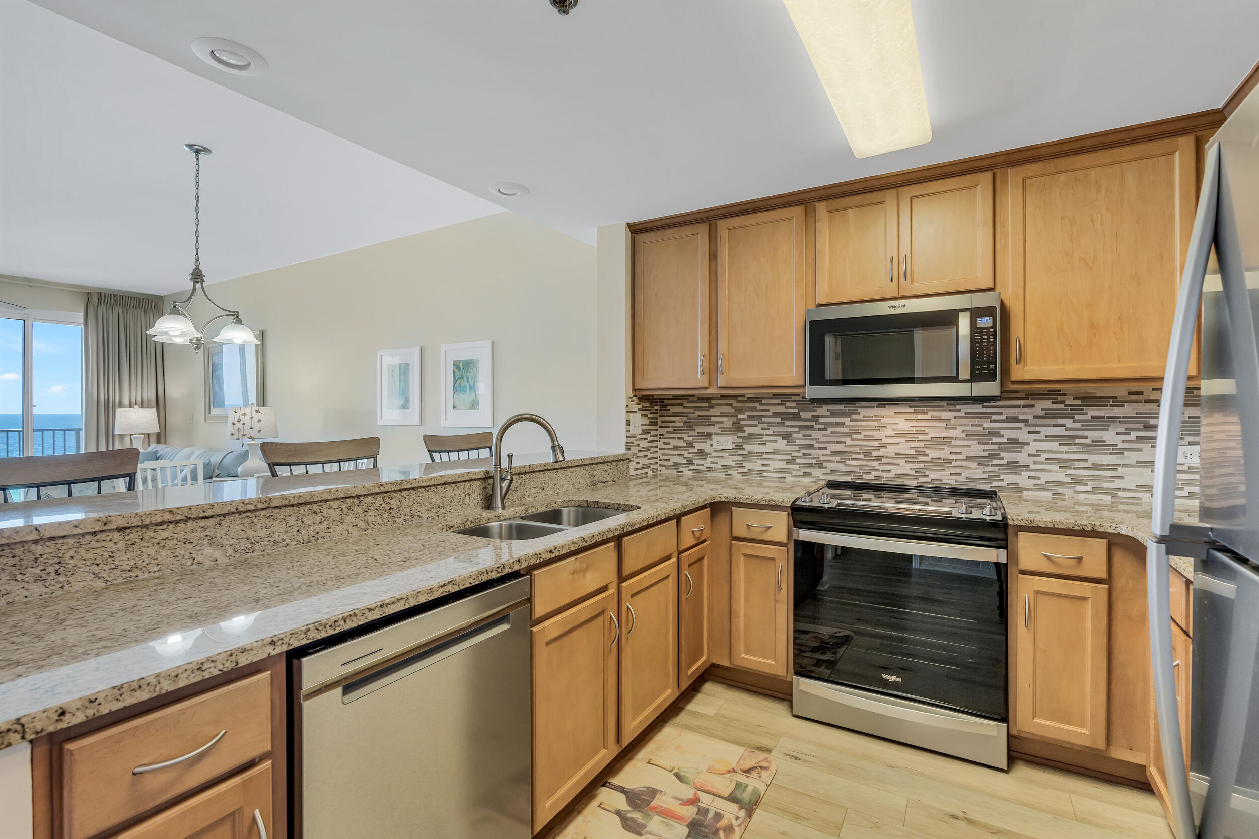 LEEWARD KEY - Residential