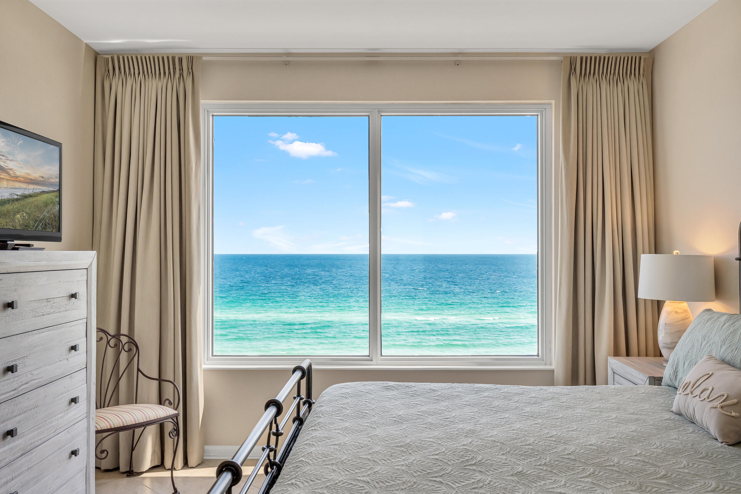 LEEWARD KEY - Residential