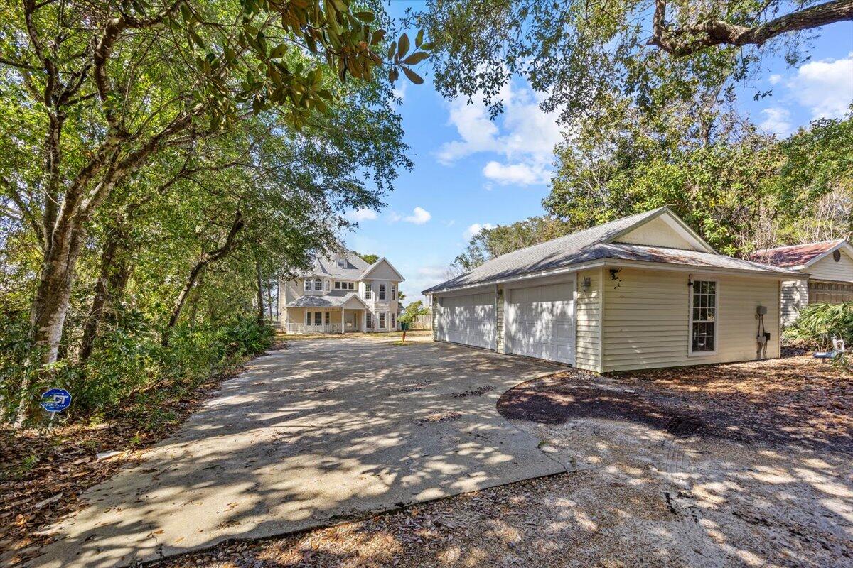 DESTIN MORENO POINT - Residential