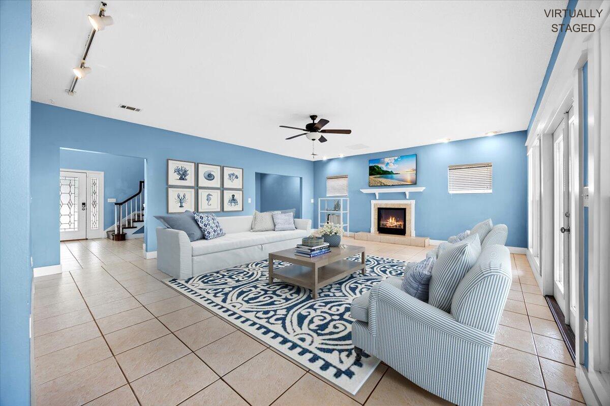 DESTIN MORENO POINT - Residential