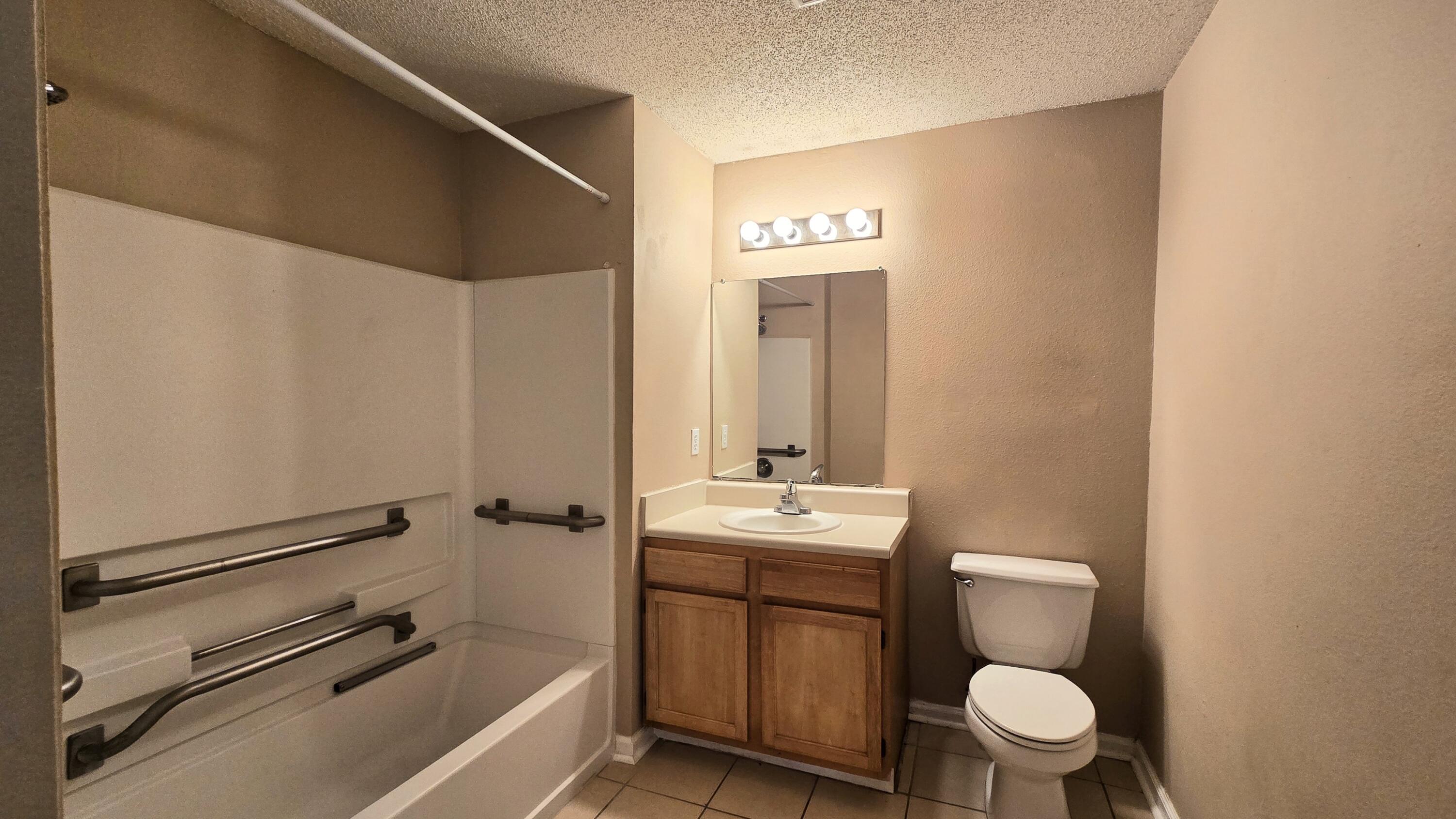 INDIAN LAKE - Residential