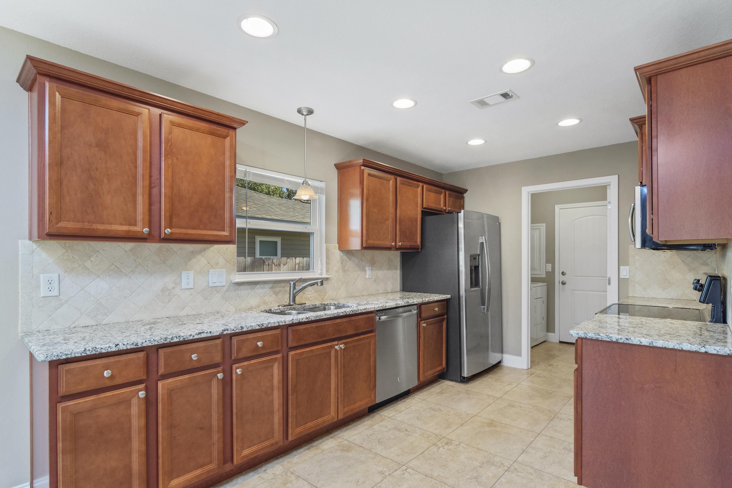 CRESTVIEW - Residential