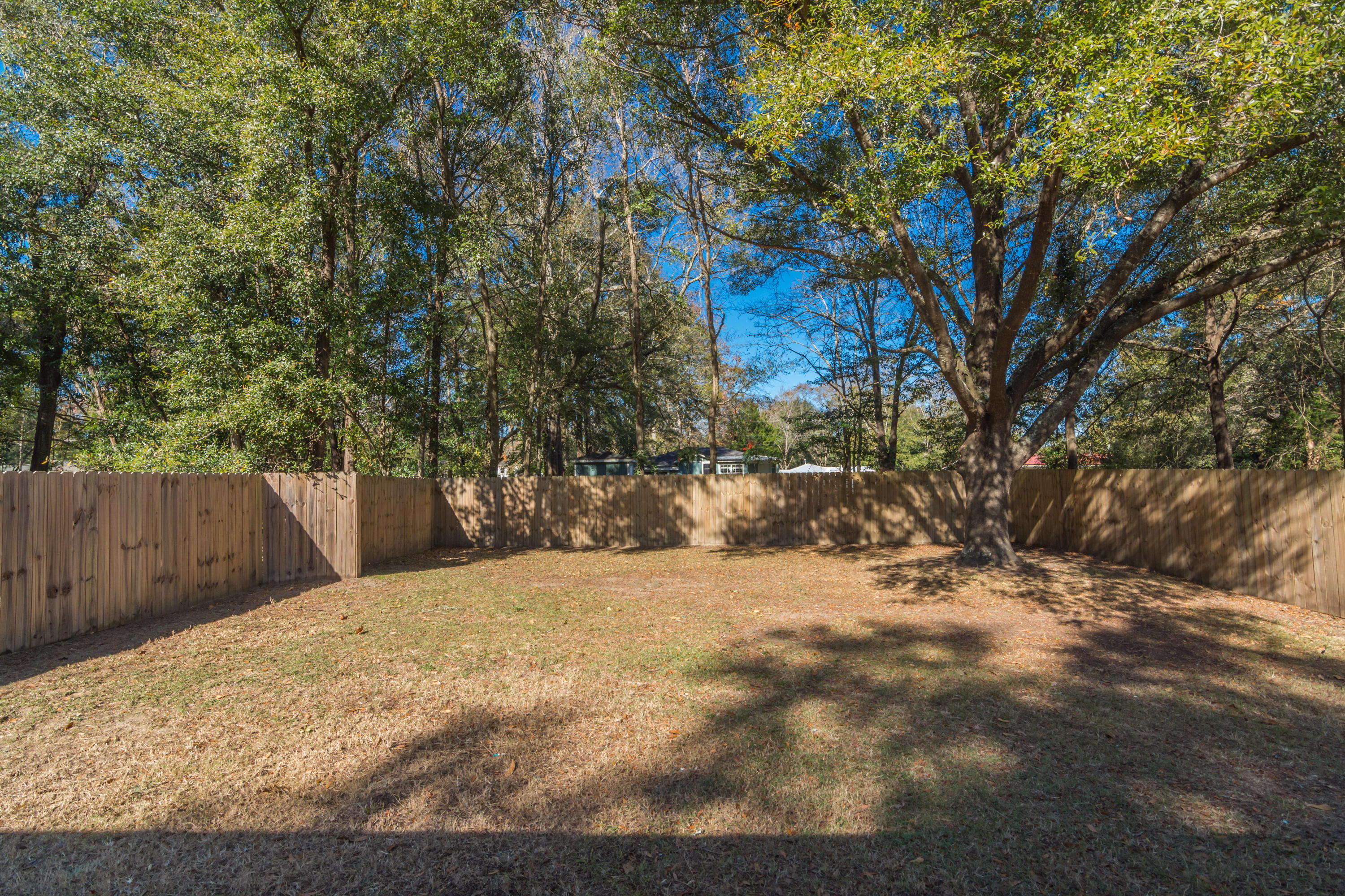 CRESTVIEW - Residential