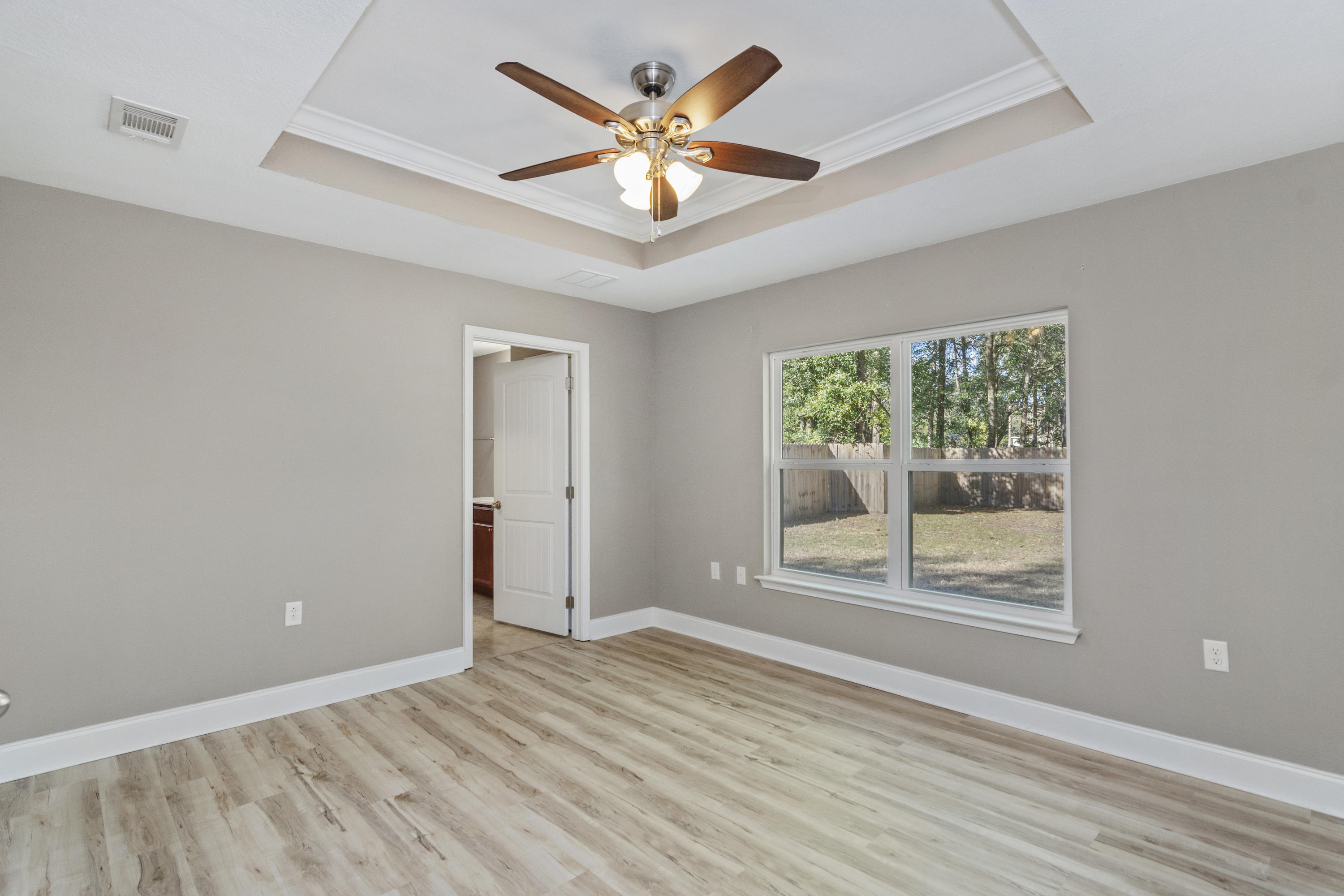 CRESTVIEW - Residential