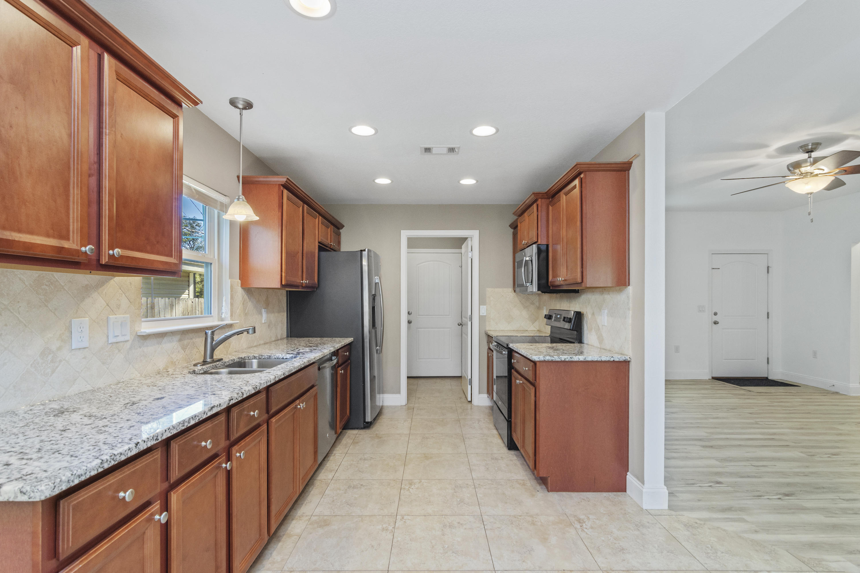 CRESTVIEW - Residential