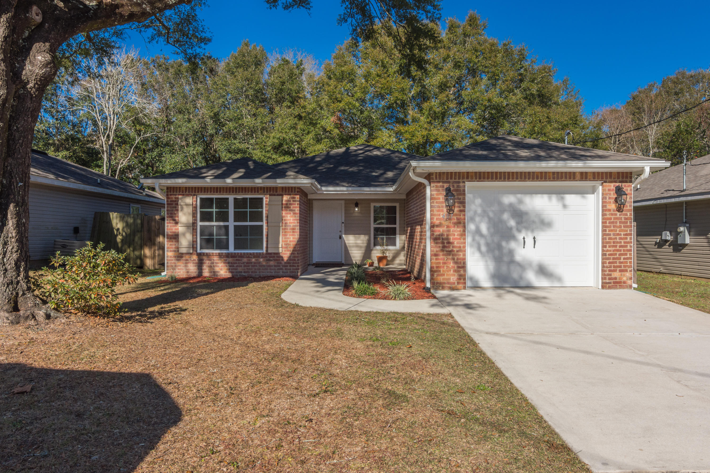 Stunning like new move in ready 3 bedroom 2 bath home located in the center of Crestview. Location is ideal for easy commute to the local bases, beaches and shopping centers. Spacious living room ready for entertaining and family movie nights. Kitchen boasts ample cabinet and granite counter space for all your cooking needs. Split floor plan allows for privacy as you escape to your master suite. No carpet any where in the house providing easy cleaning & maintenance with the LTV flooring. The fenced in back yard is ready for the kids and family dog to run around and play.Home comes with a ring security system as well. Schedule your showing today!!!
