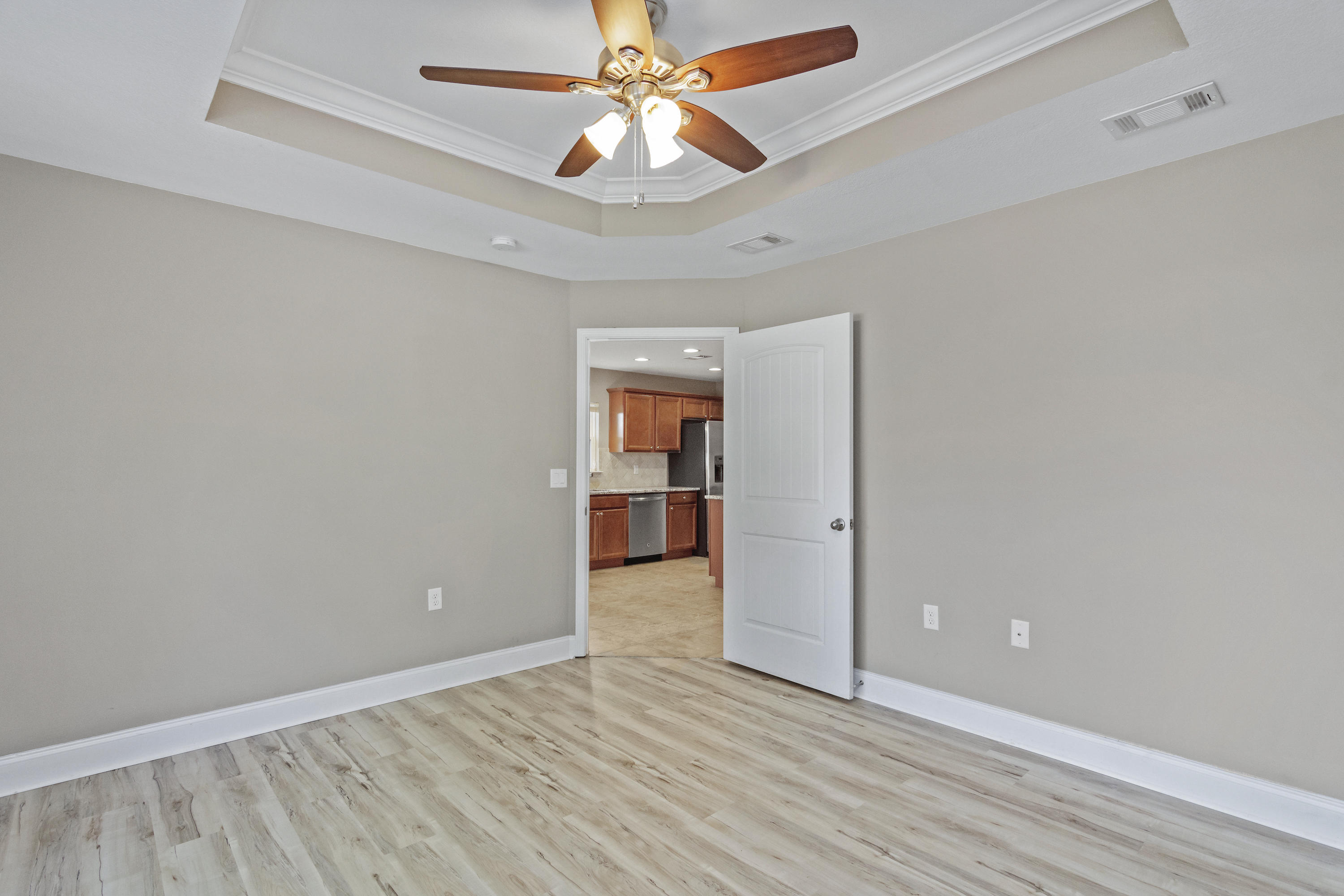 CRESTVIEW - Residential