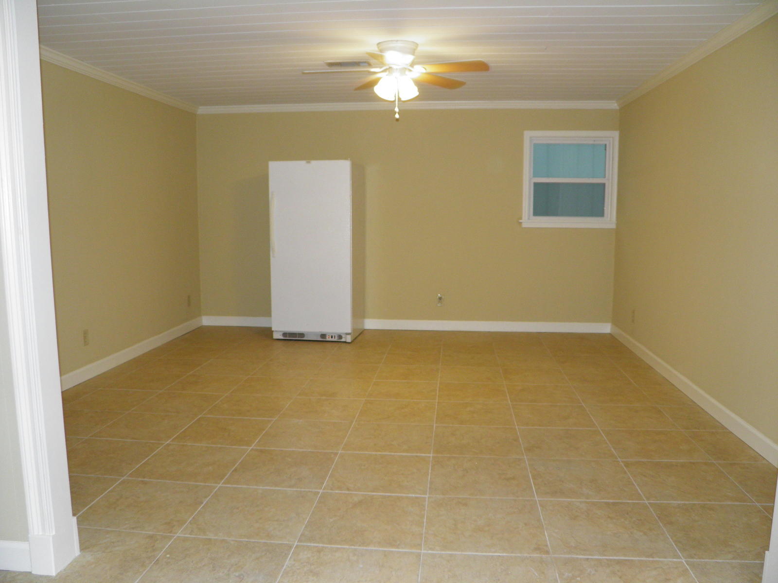 NO RECORDED SUBDIVISION - Residential Lease