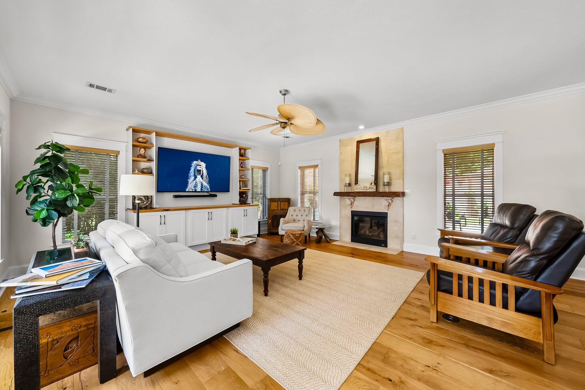 MOORES LANDING - Residential