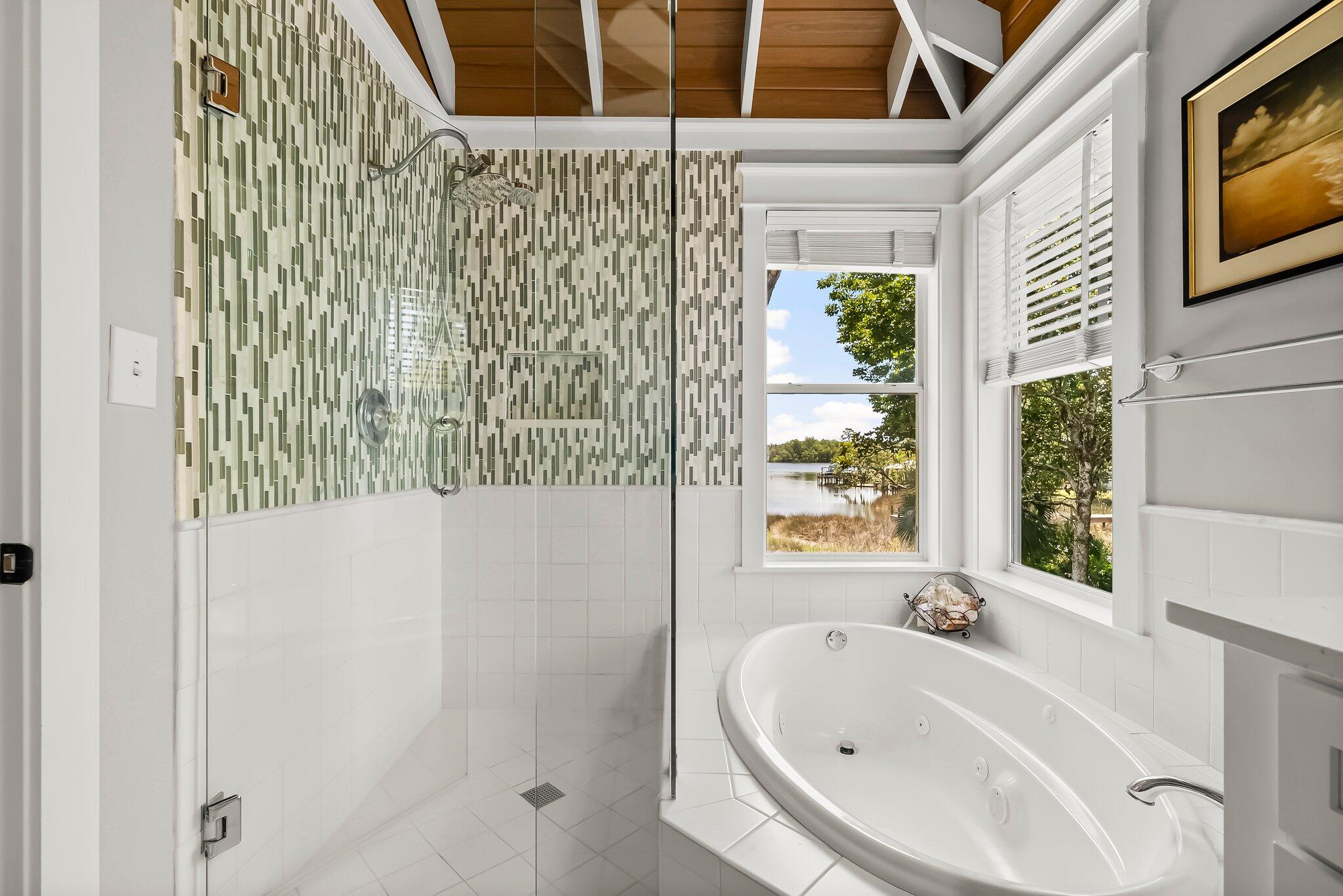 MOORES LANDING - Residential