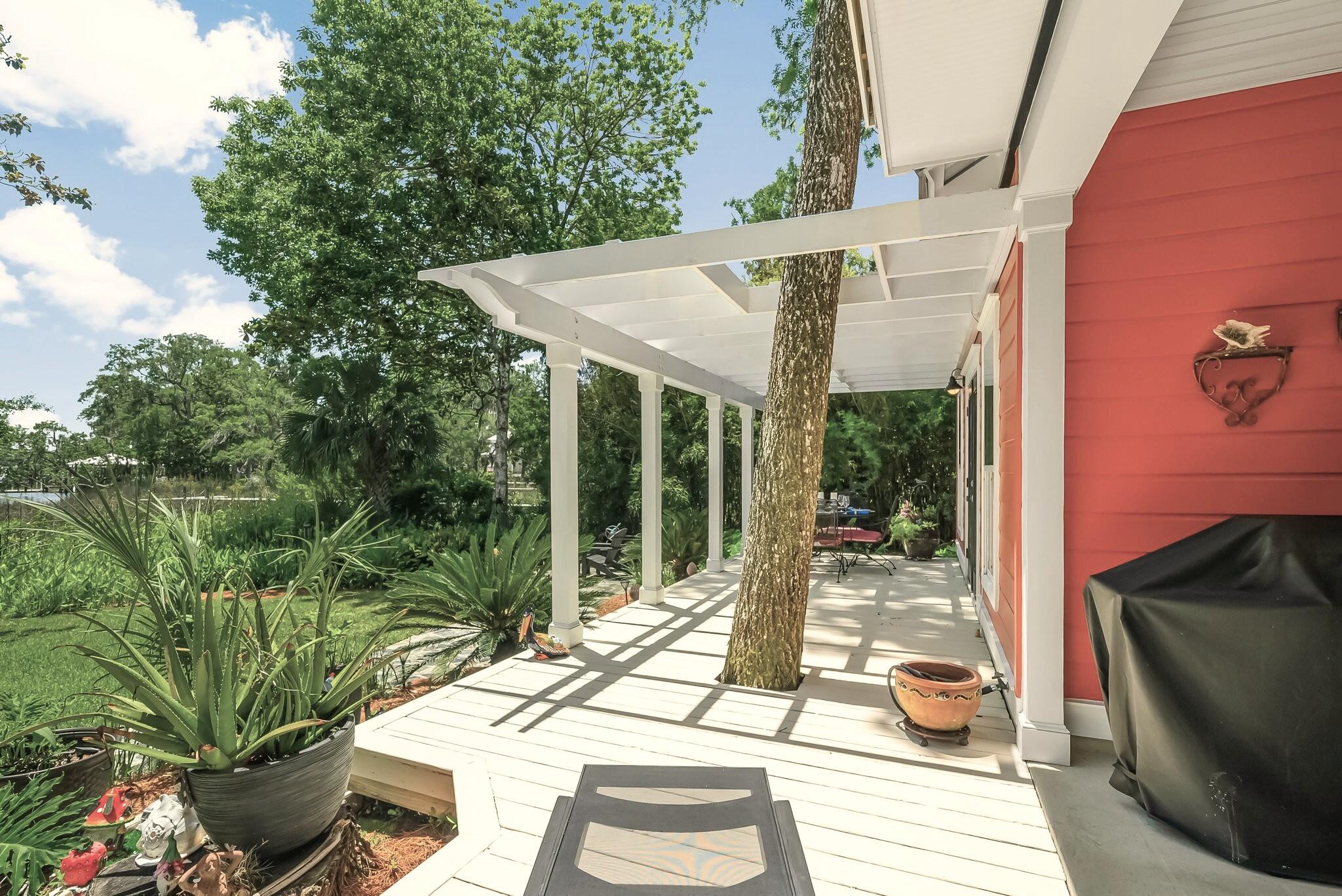 MOORES LANDING - Residential