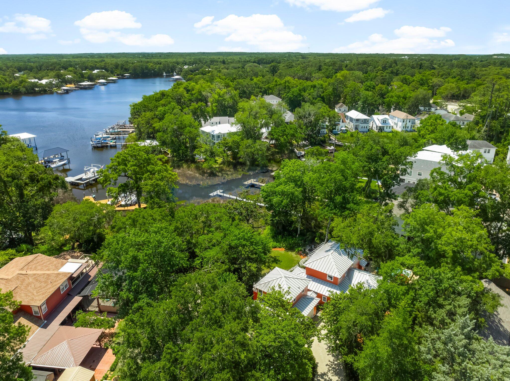 MOORES LANDING - Residential