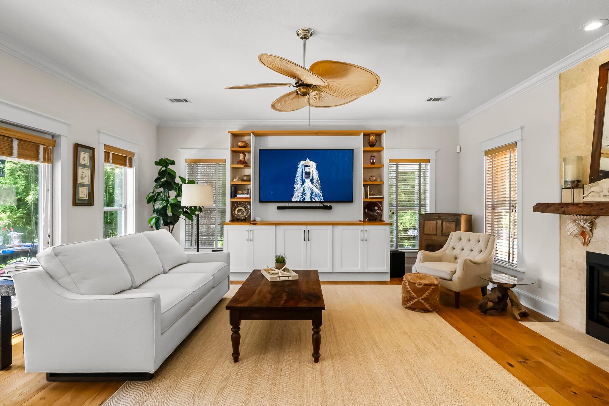 MOORES LANDING - Residential