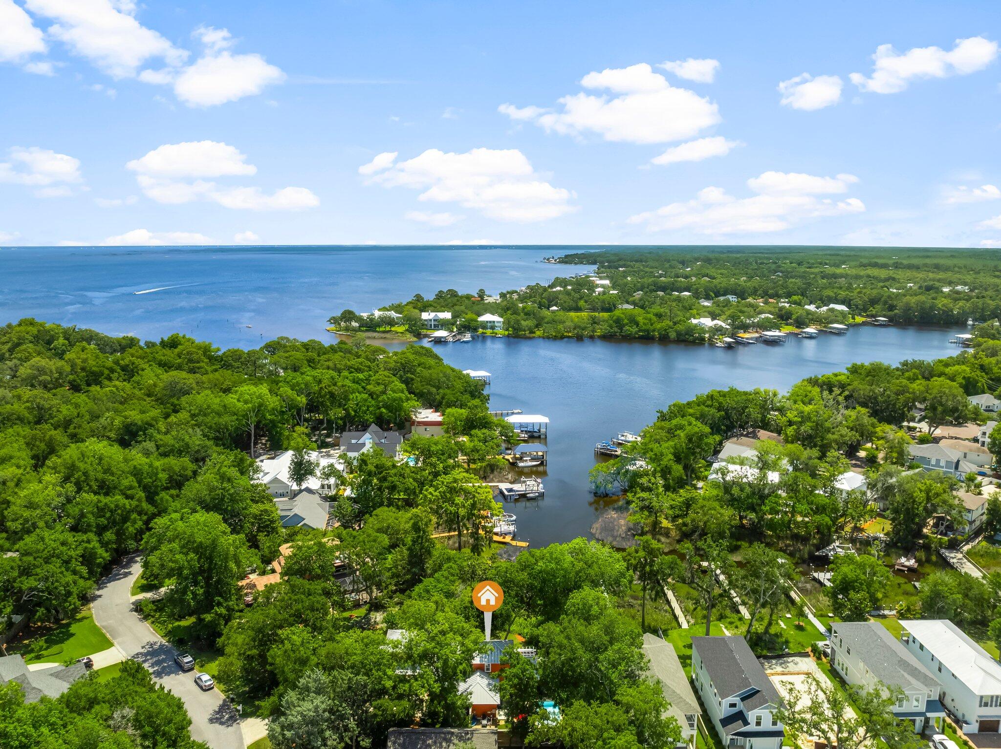 MOORES LANDING - Residential