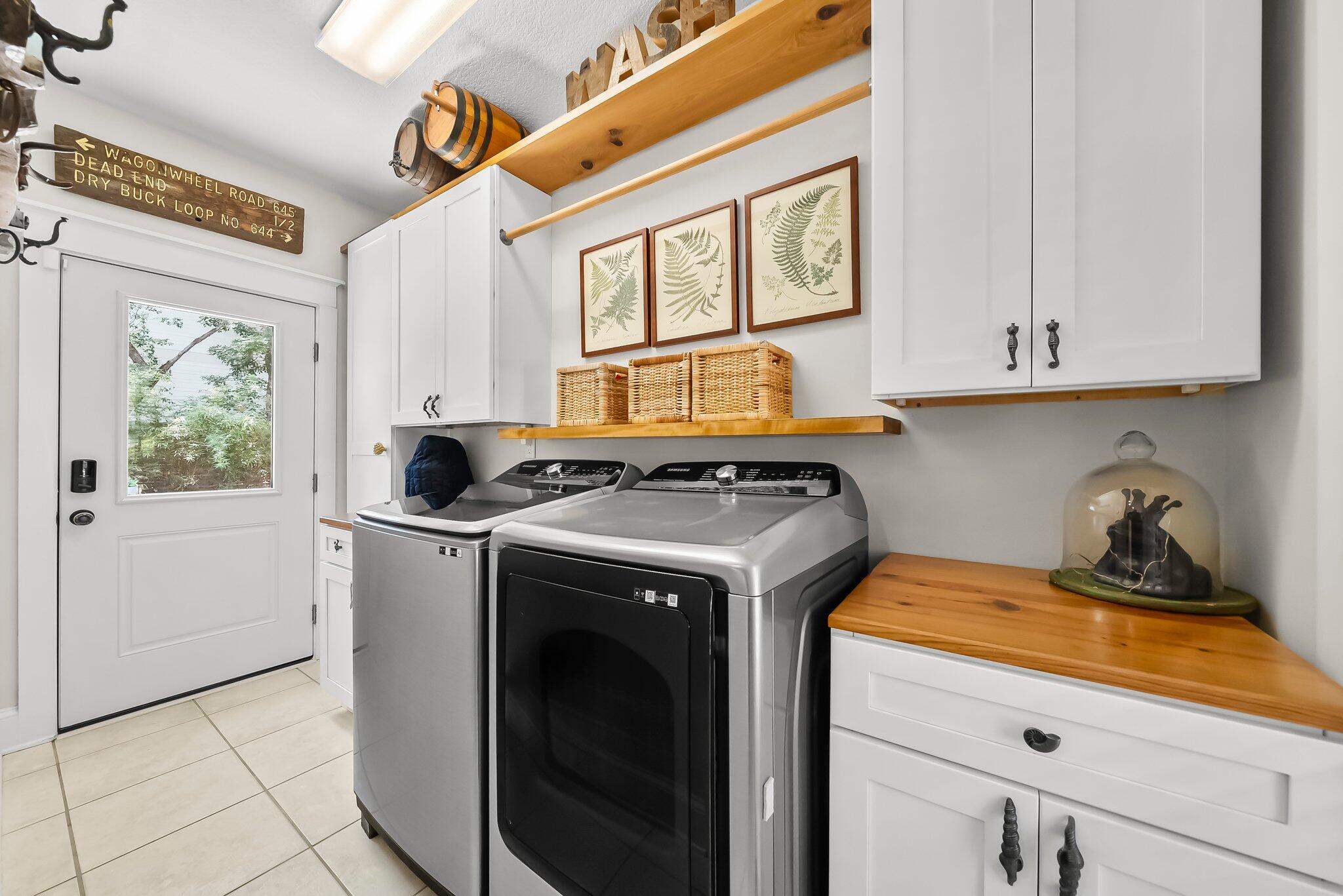 MOORES LANDING - Residential