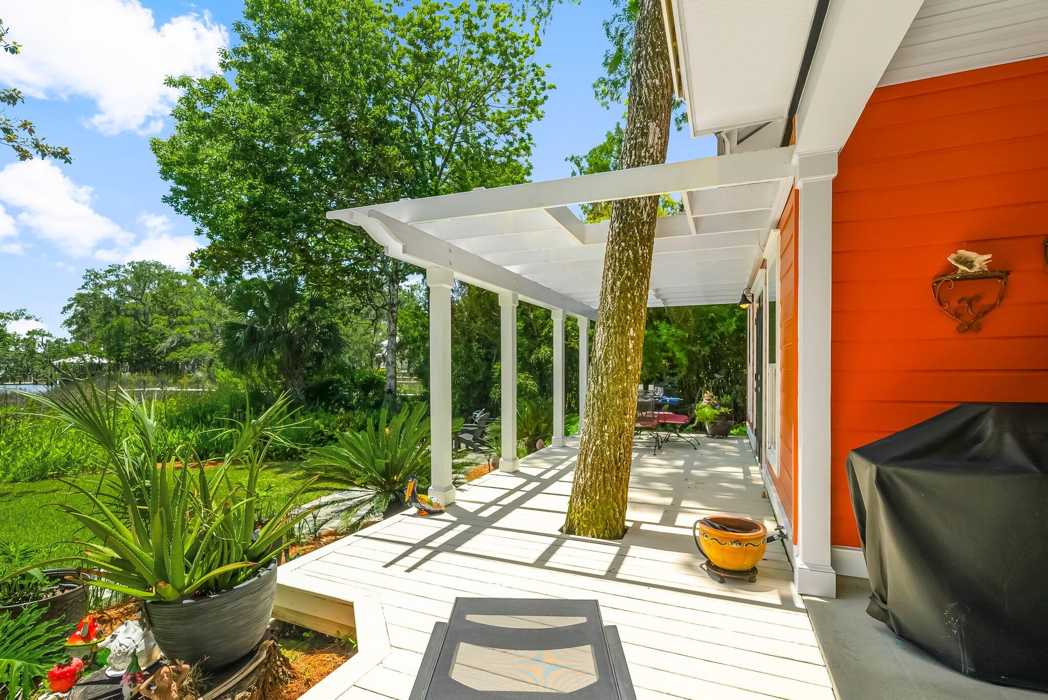 MOORES LANDING - Residential