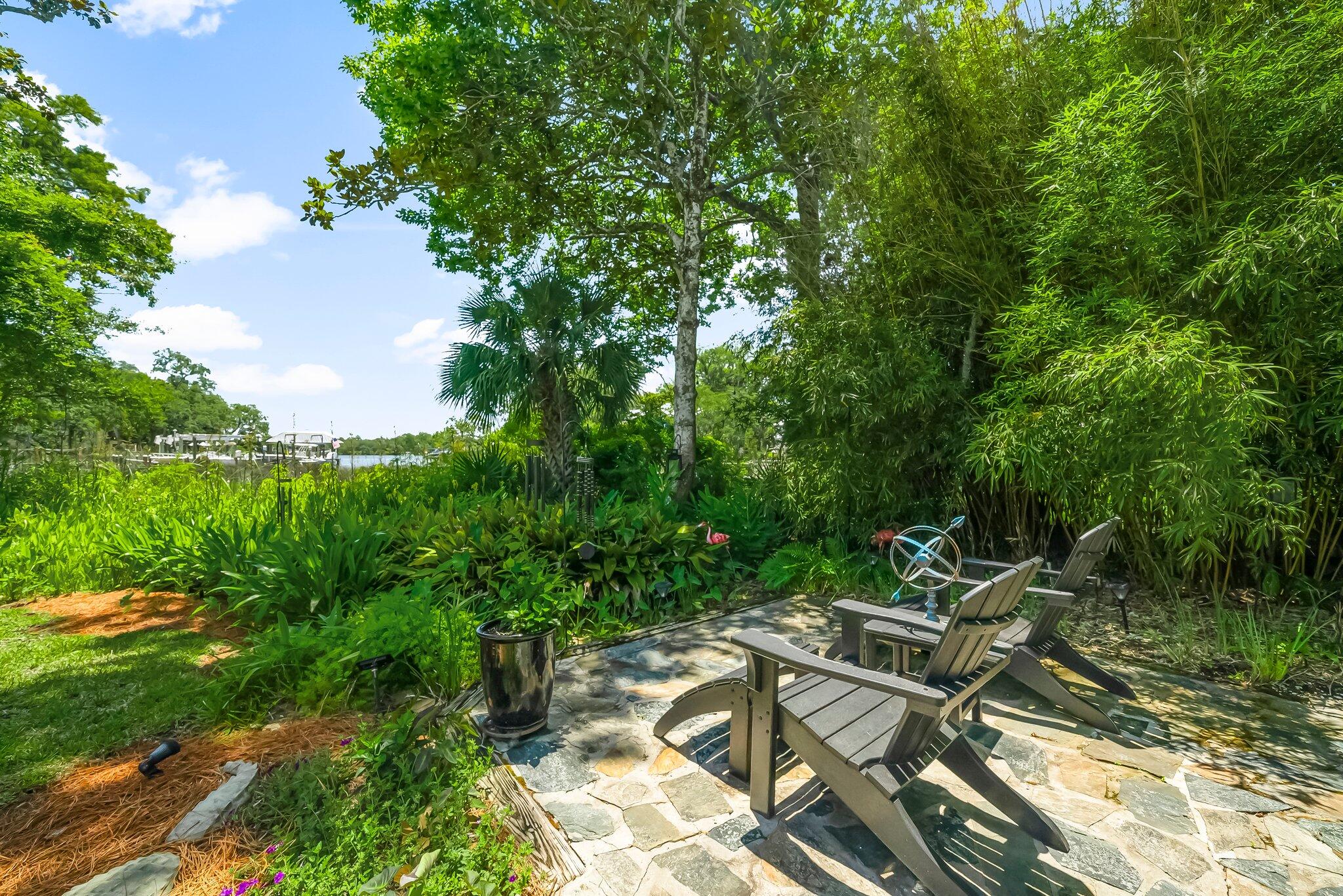 MOORES LANDING - Residential