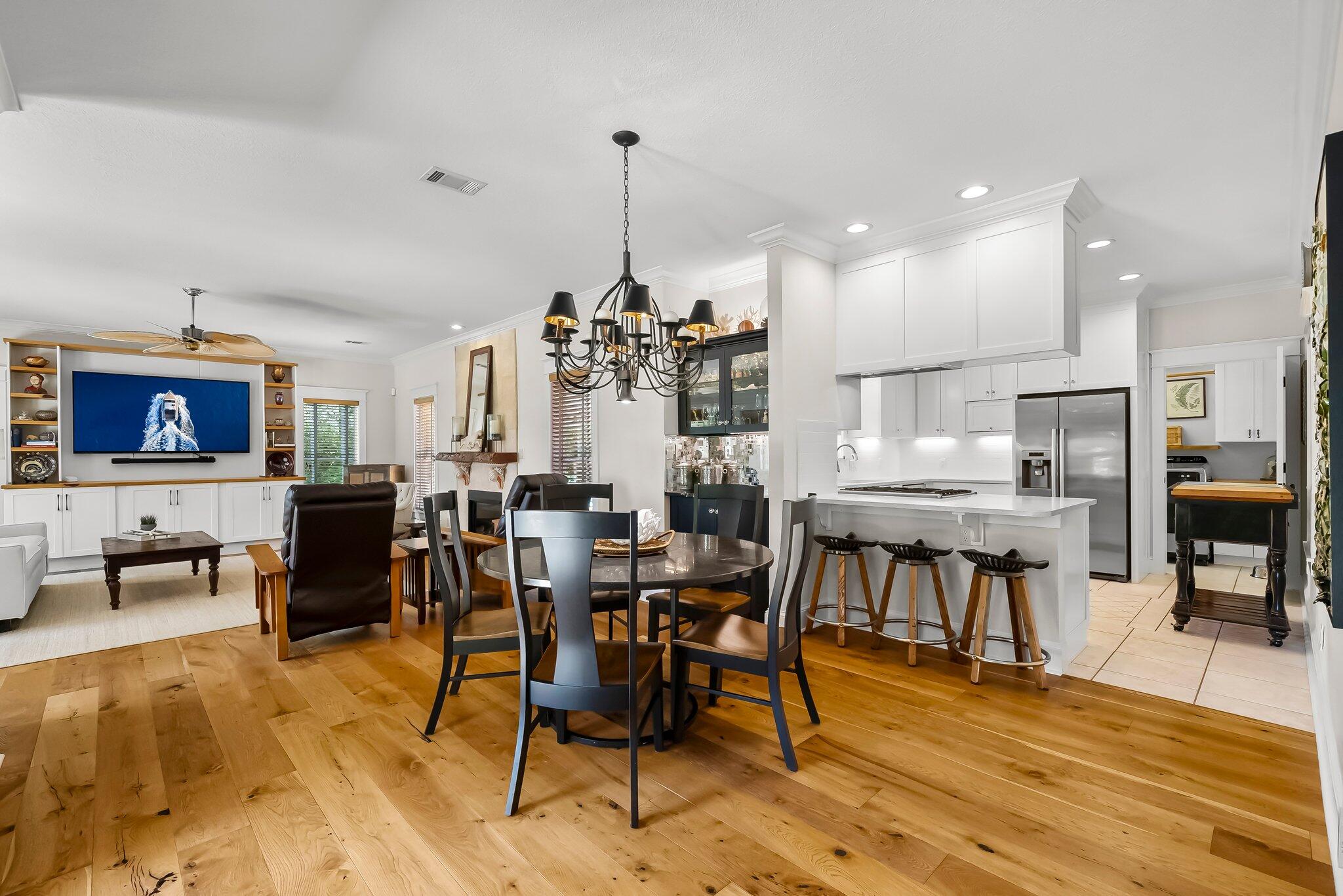 MOORES LANDING - Residential