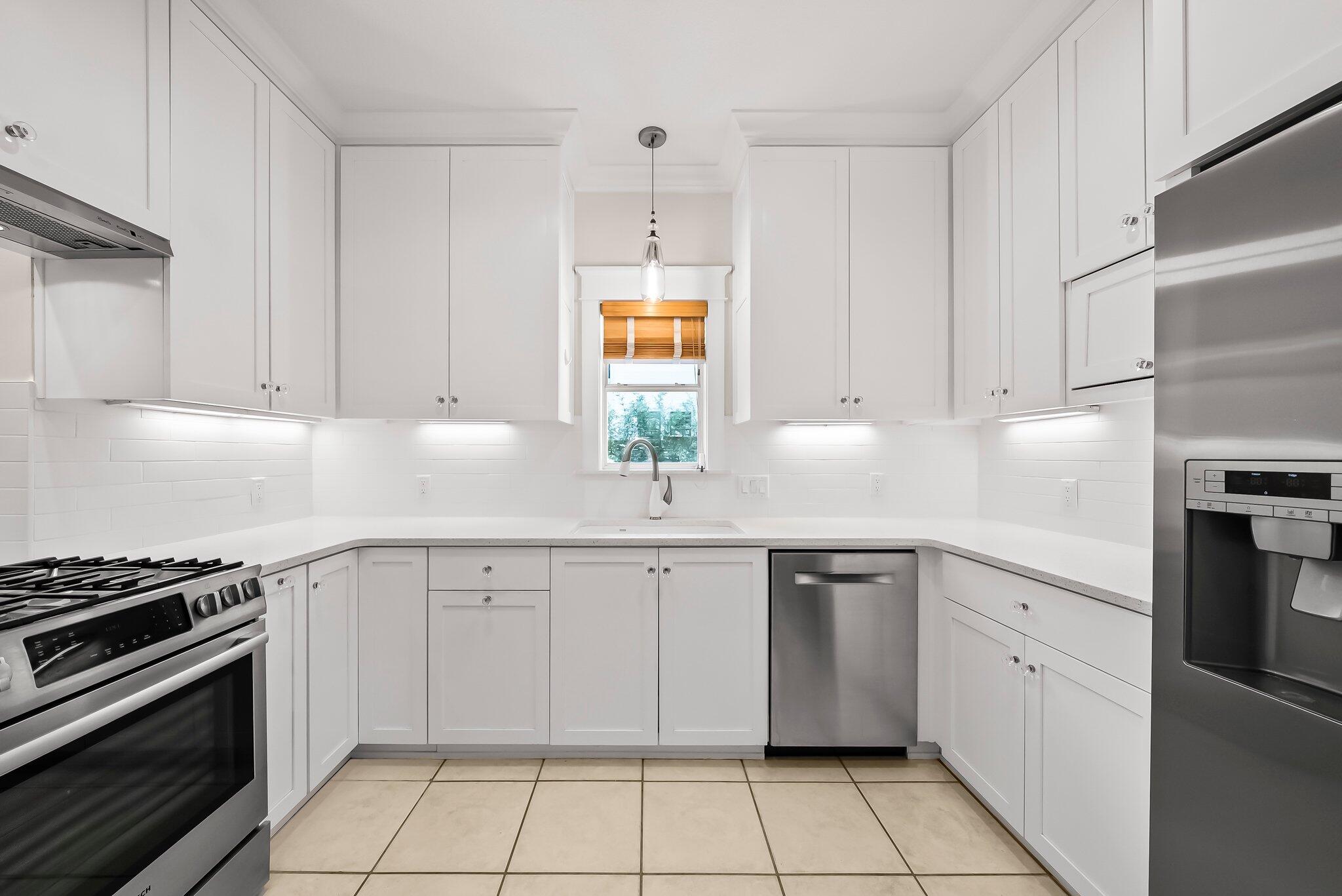 MOORES LANDING - Residential