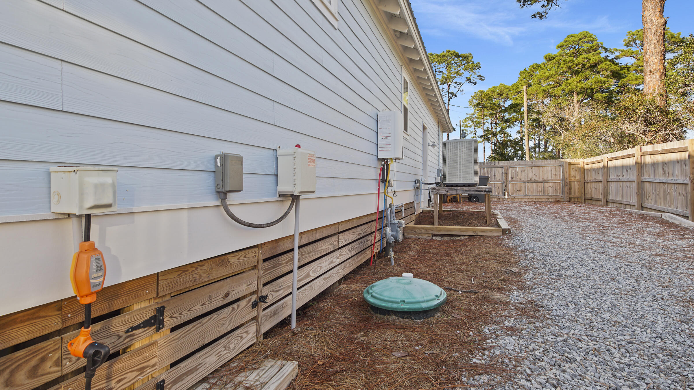 HEWETT POINT UNREC - Residential