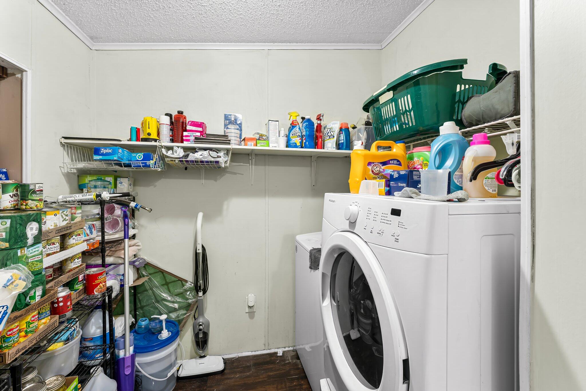 CEDAR RIDGE - Residential