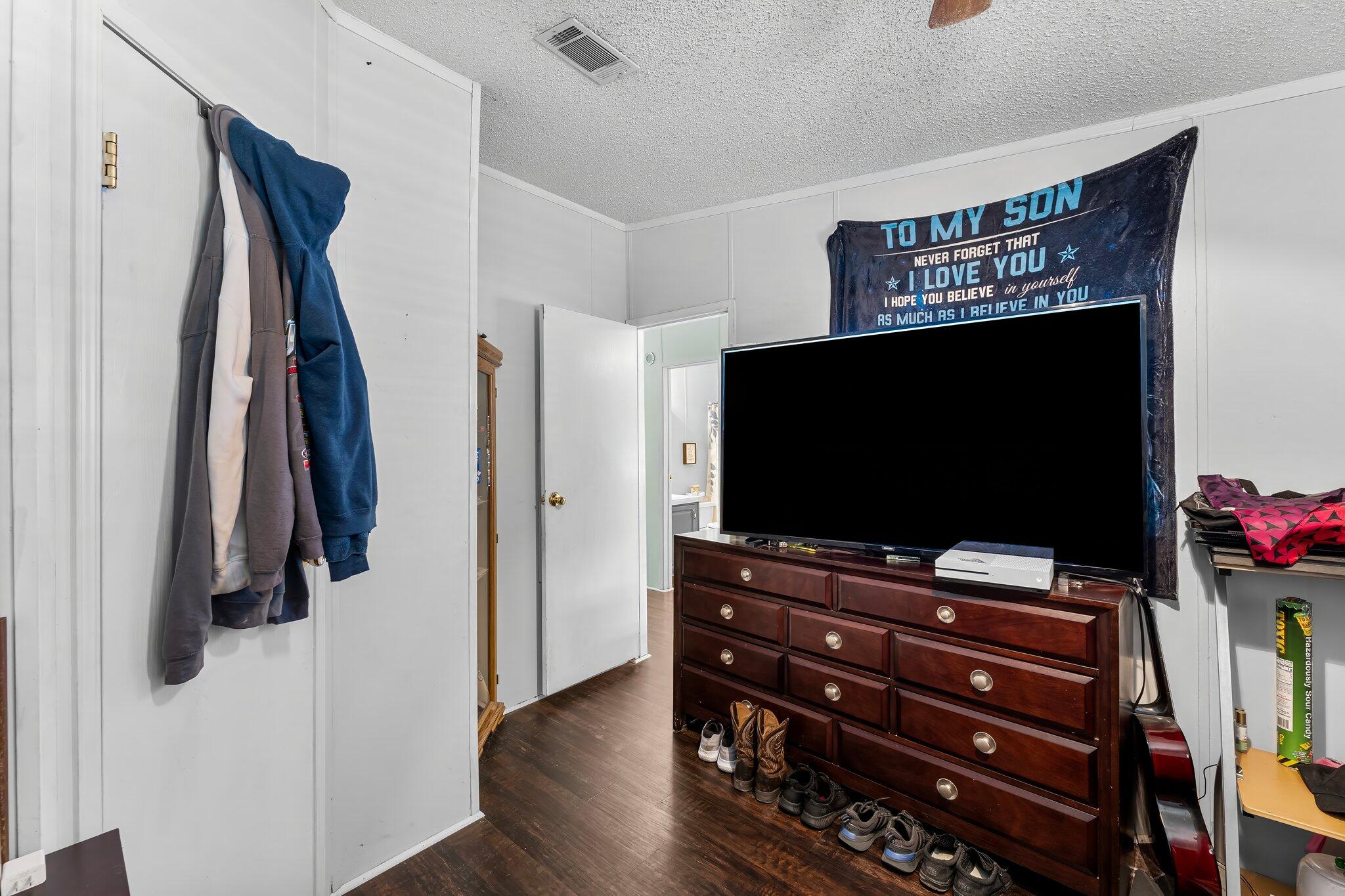 CEDAR RIDGE - Residential