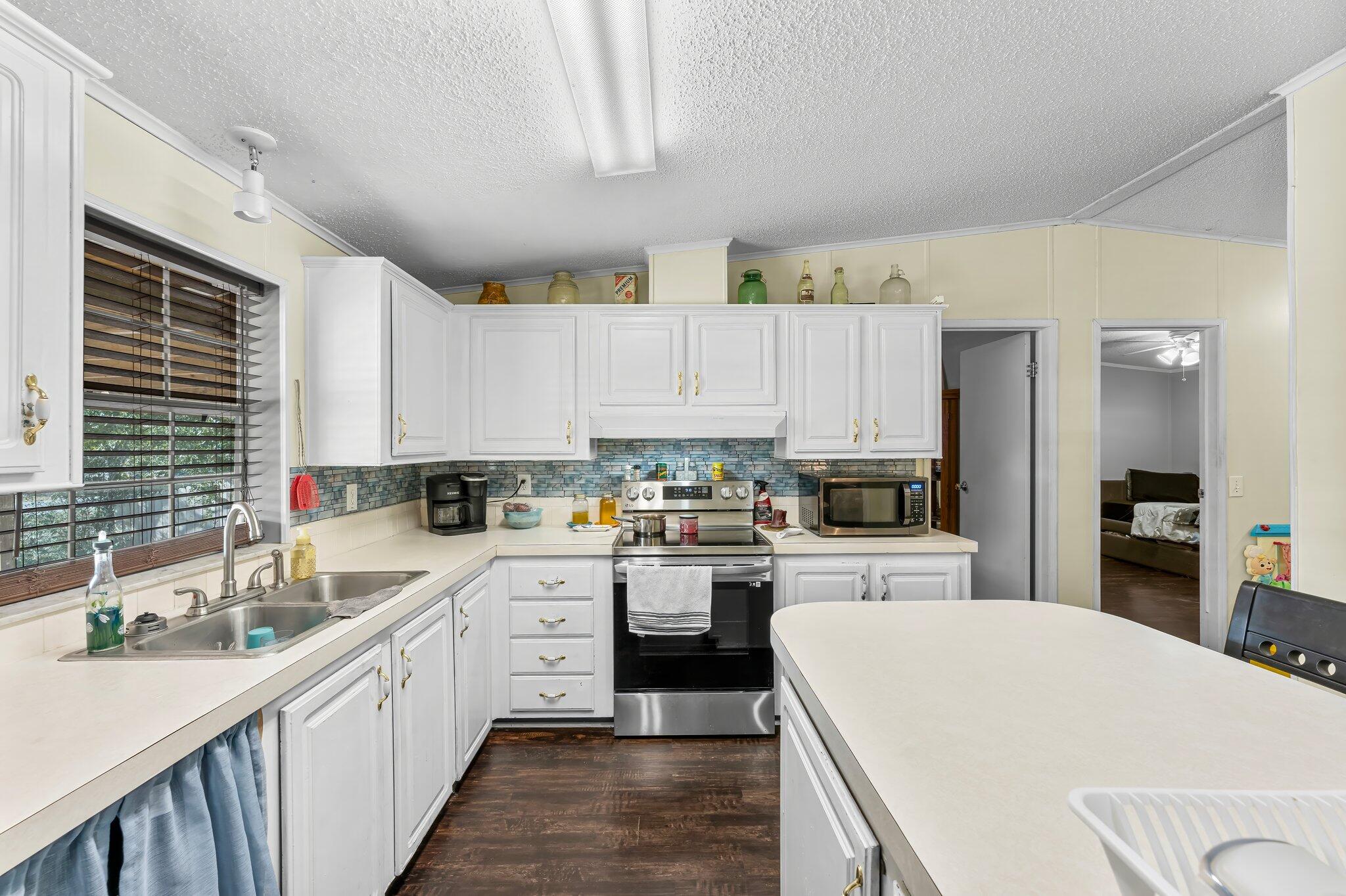 CEDAR RIDGE - Residential